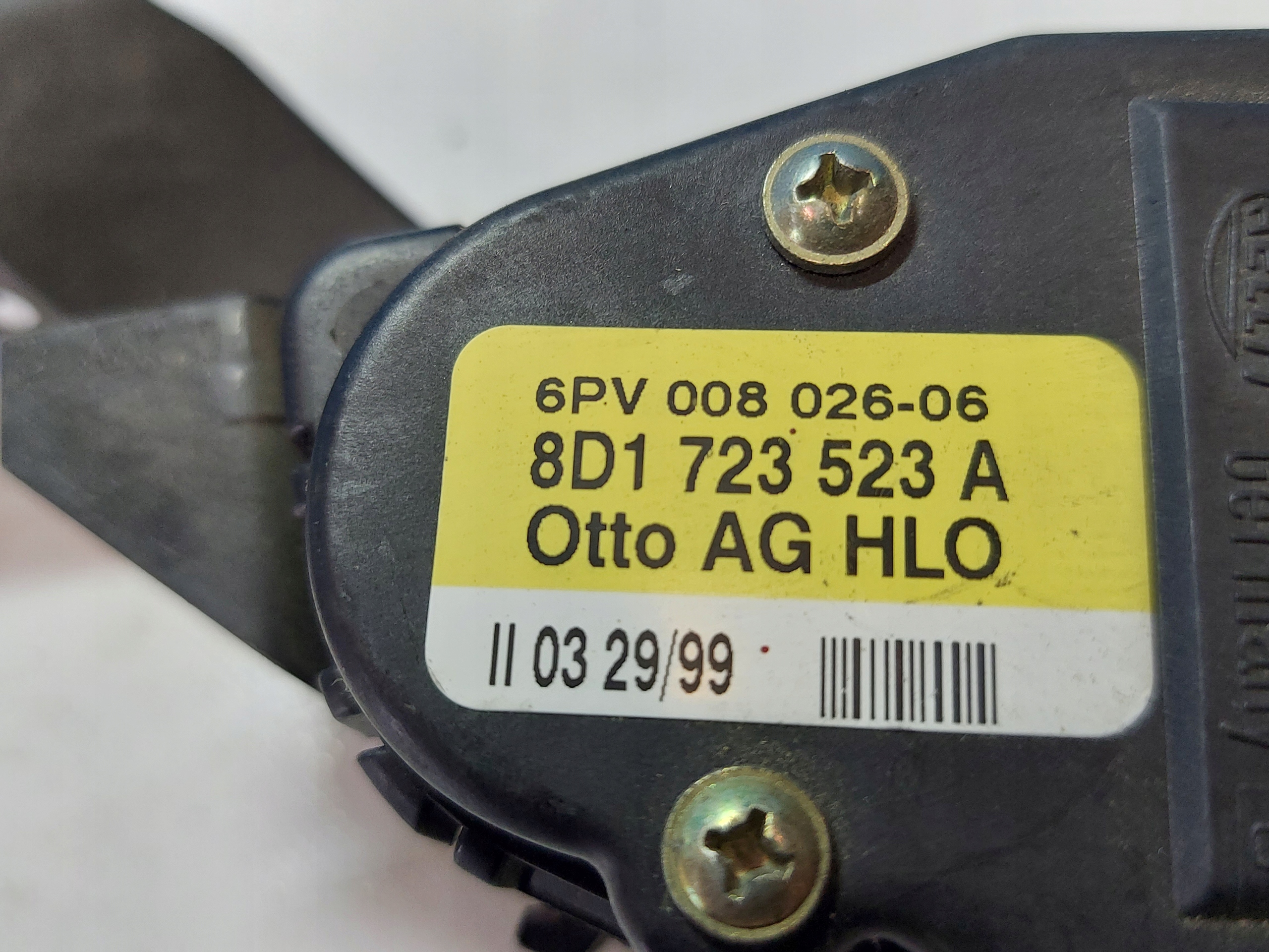 Gaspedal A6 C5 4.2 V8 8D1723523A