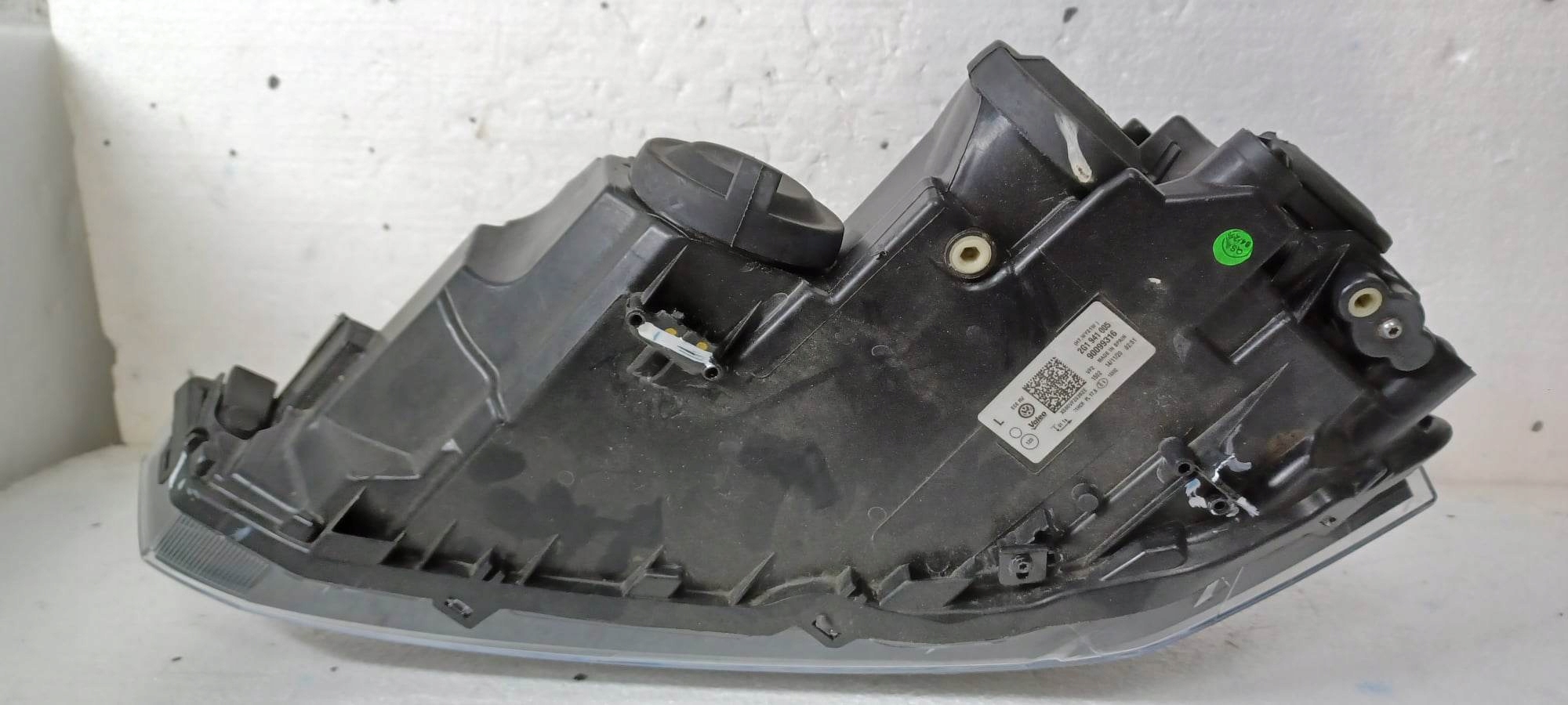 light left VW POLO VI 2G1941005