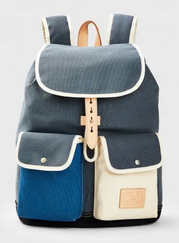 Tommy Hilfiger Batoh pro každodenní cestování Canvas Flap Backpack