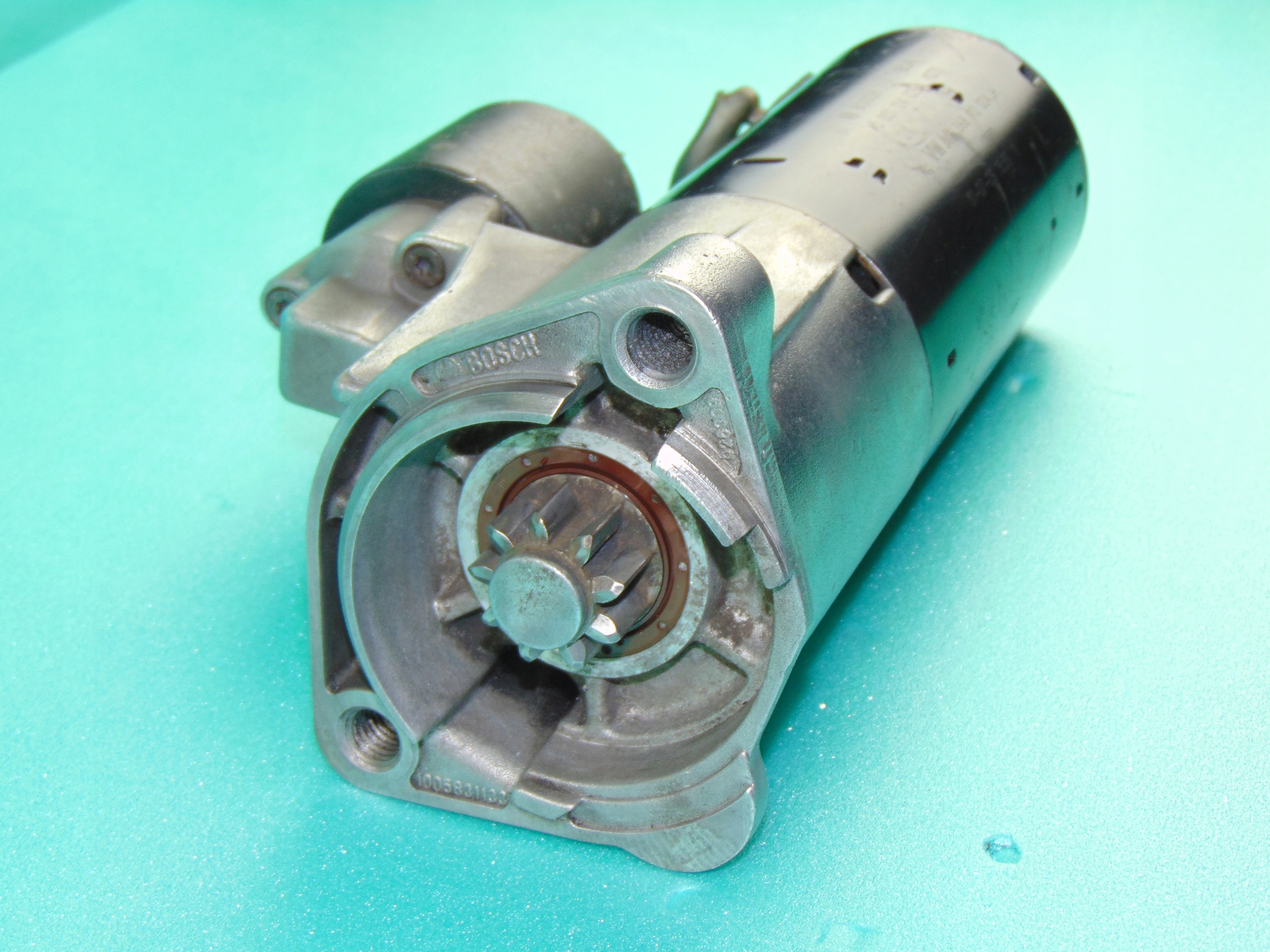 ROZRUSZNIK 068911024H Passat b5 A4 b5 A4 b6 A6 C5 1,9TDI AWX AVF AVB Producent części Bosch