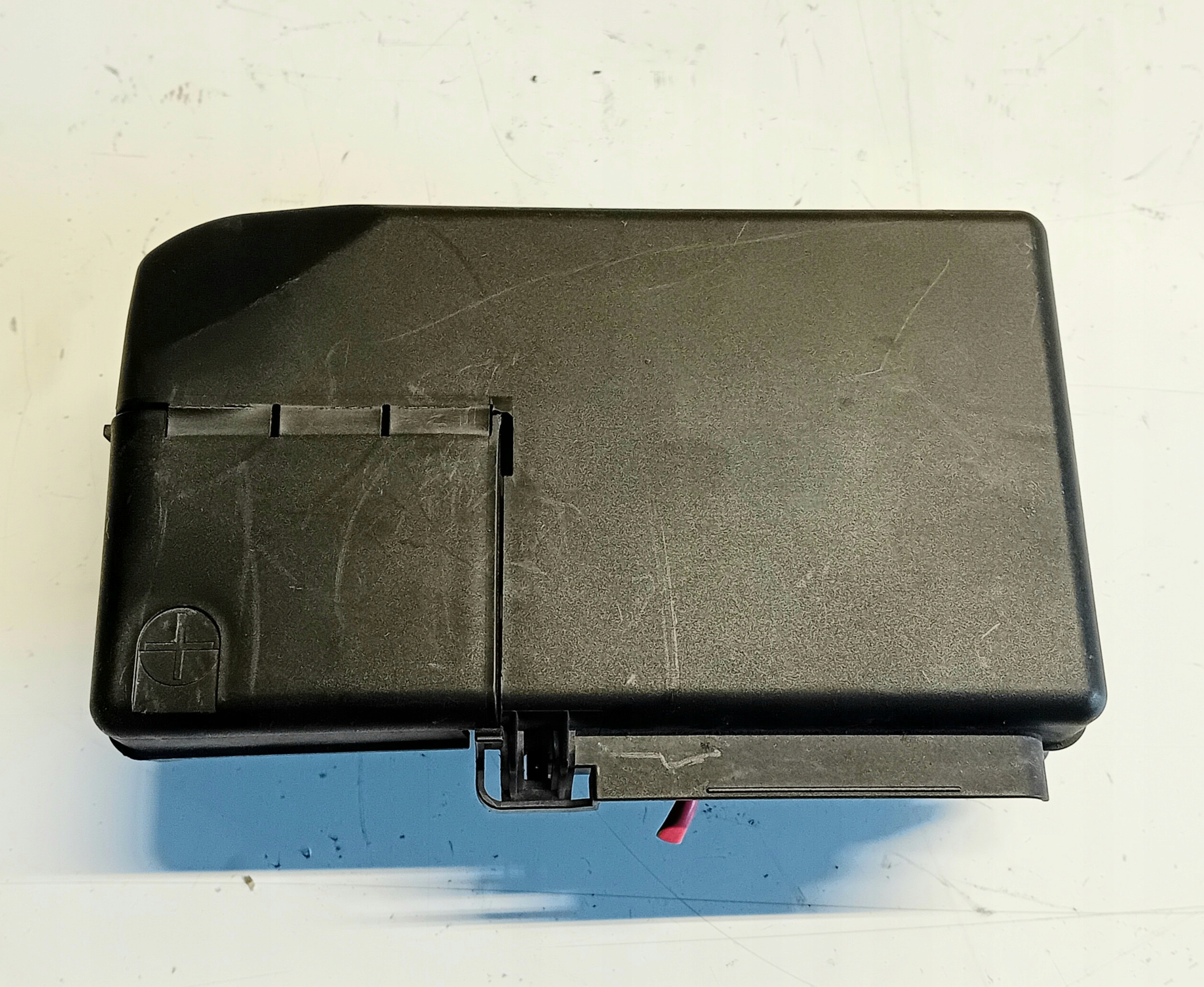 compartment terminal 1.2 petrol OPEL CORSA D 1718434-1