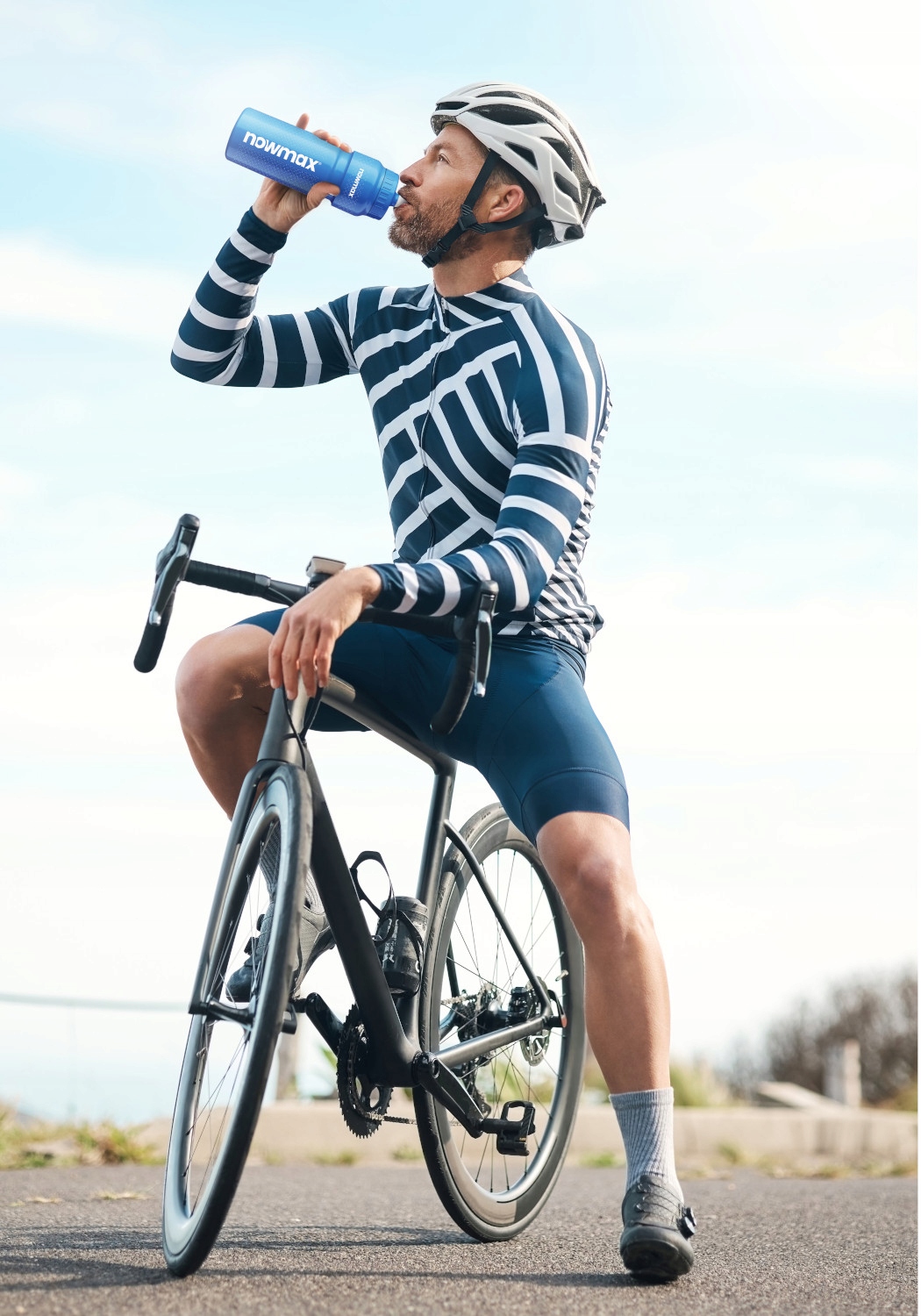 nowmax BIDON USTNIK SPORTOWY SZCZELNY 750 ml Model BID 009