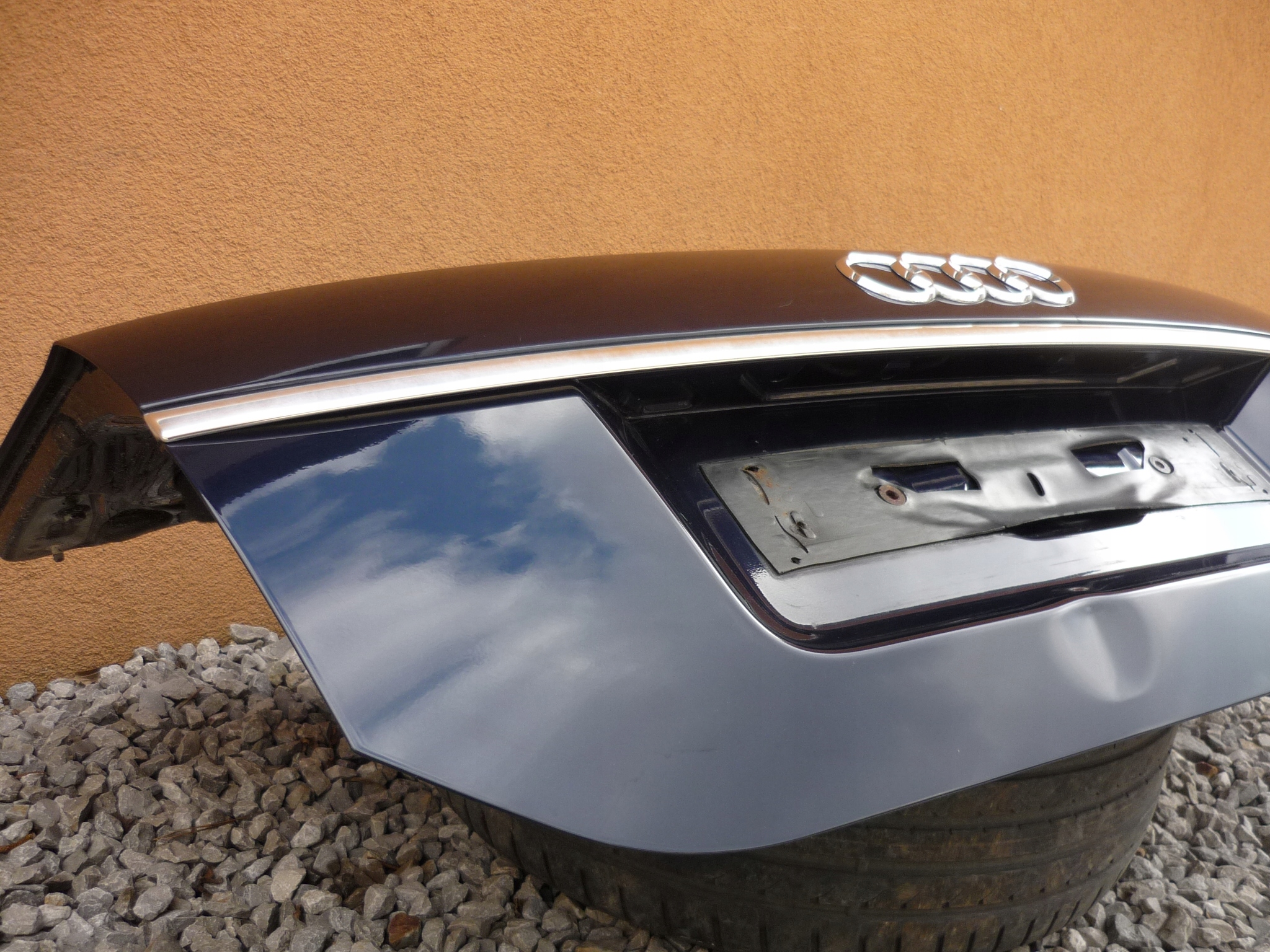 крышка багажника задняя зад Audi A6 C6 седан LZ5D