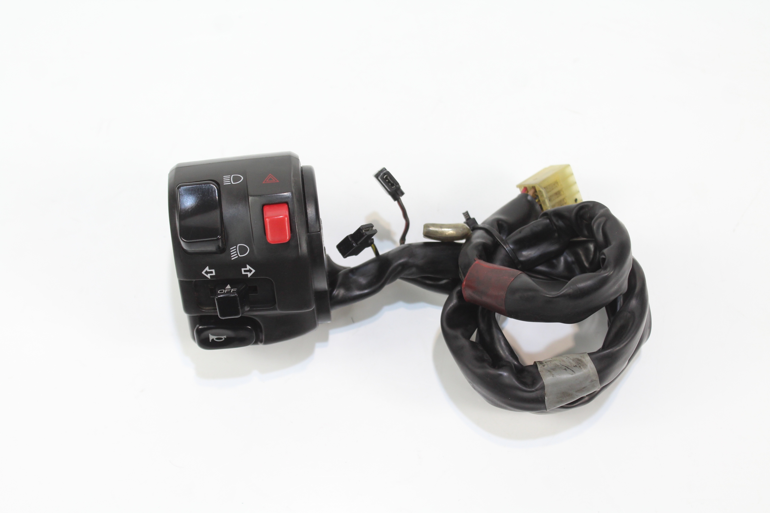 32456754356789997654323455712 - Yamaha YZF-R1 RN22 09-15 переключатели левые