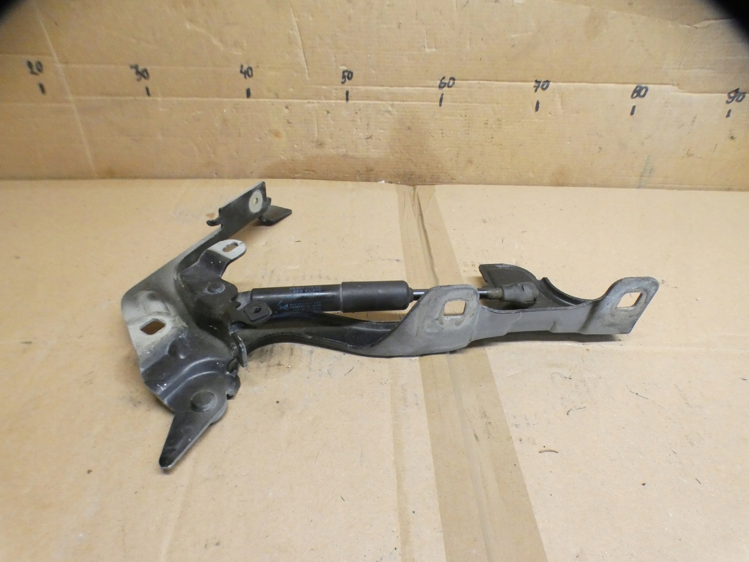 Citroen DS7 Crossback LIFT hinge bonnets left right 9829653580 9829653680
