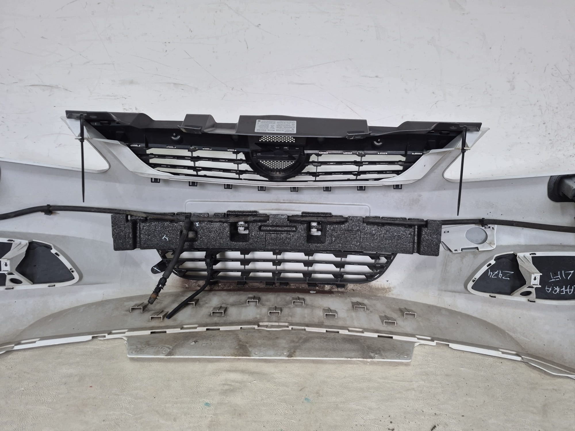 OPEL ZAFIRA B LIFT 08- bumper front front SPR 325769024