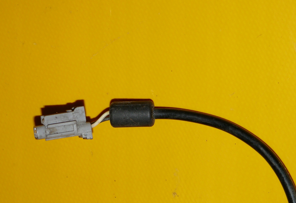 sensor ABS right front SUBARU IMPREZA III 3 XV 2.0D 150KM EE20Z 27540AG10