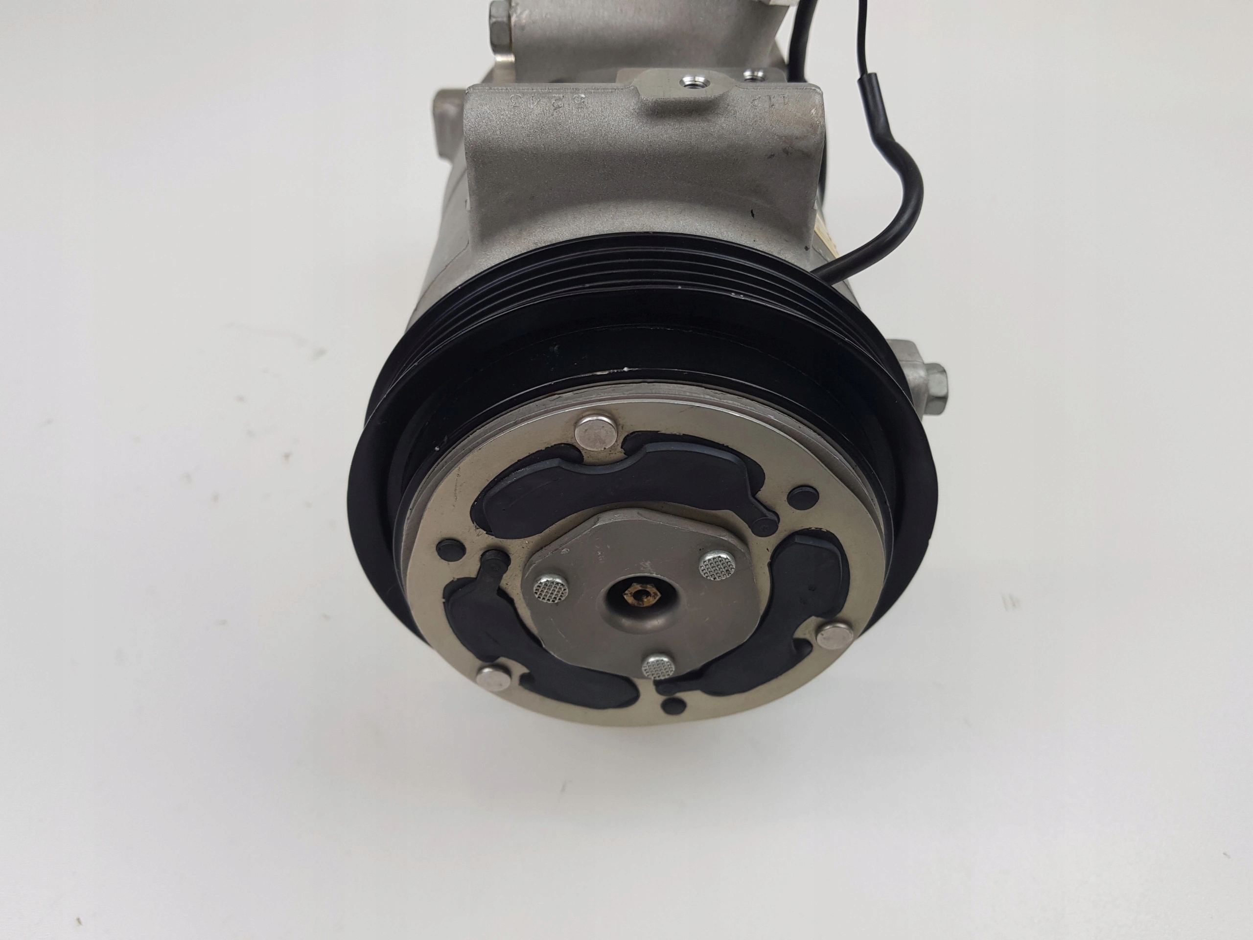 компрессор кондиционера volkswagen Audi A8 D5 4N0816551B