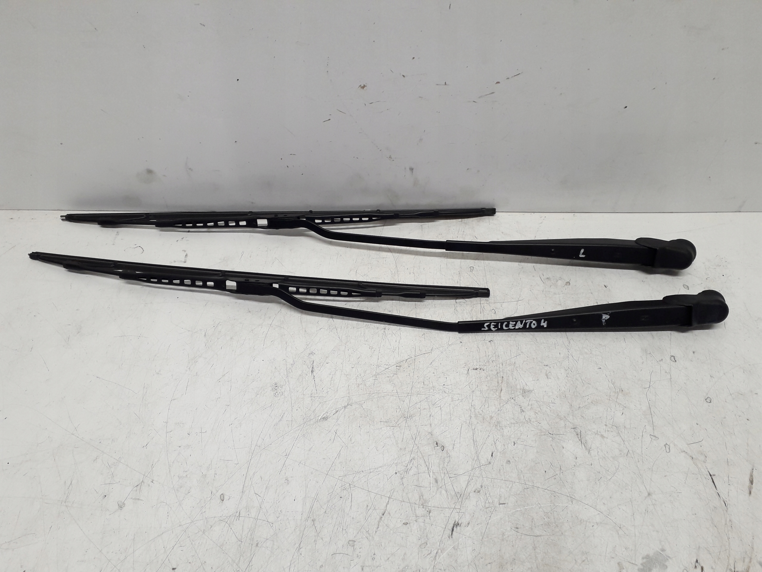 FIAT SEICENTO 97-10 RAMIONA WYCIERACZEK PRZÓD