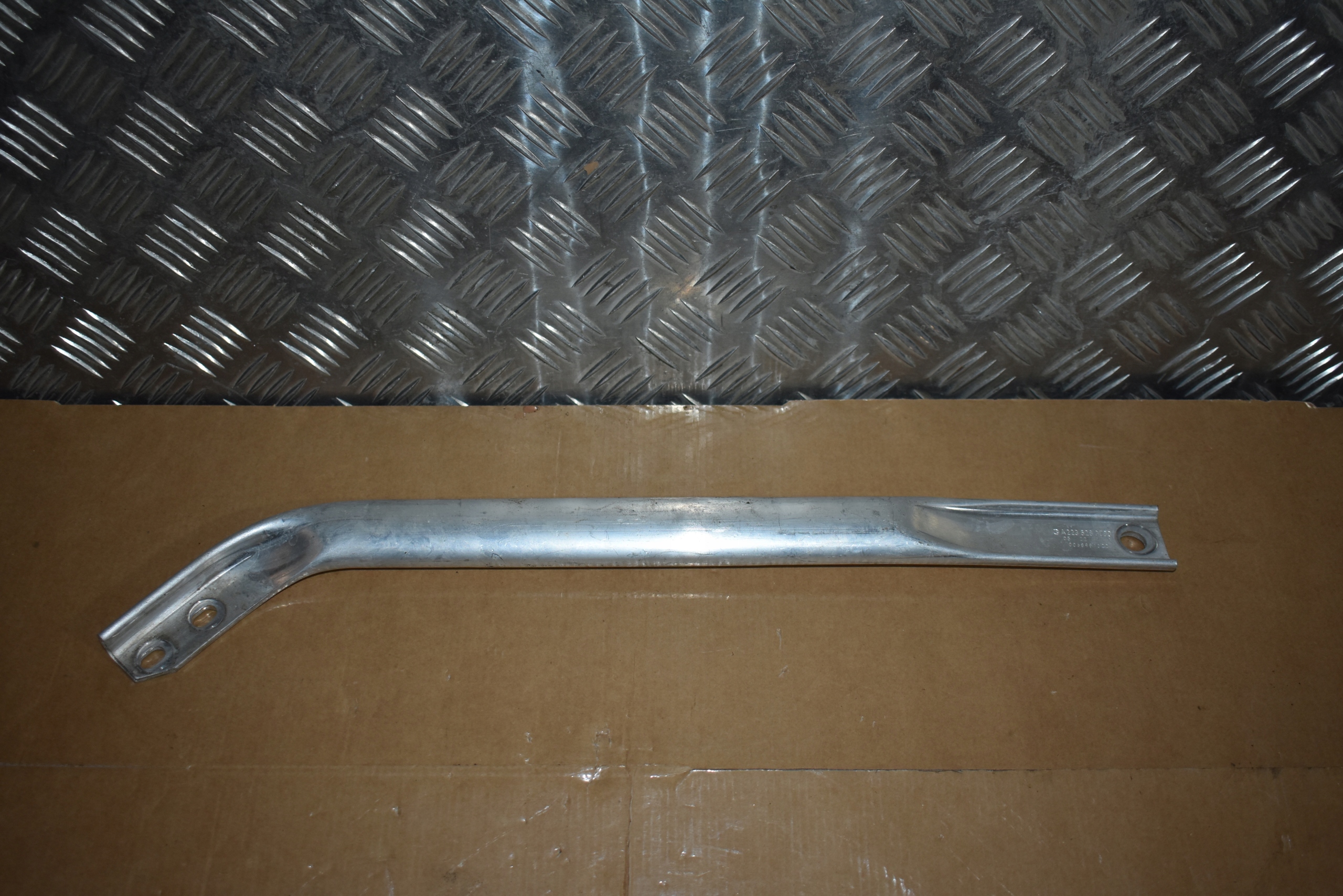 IDEALNA brace left front front MERCEDES W223 1