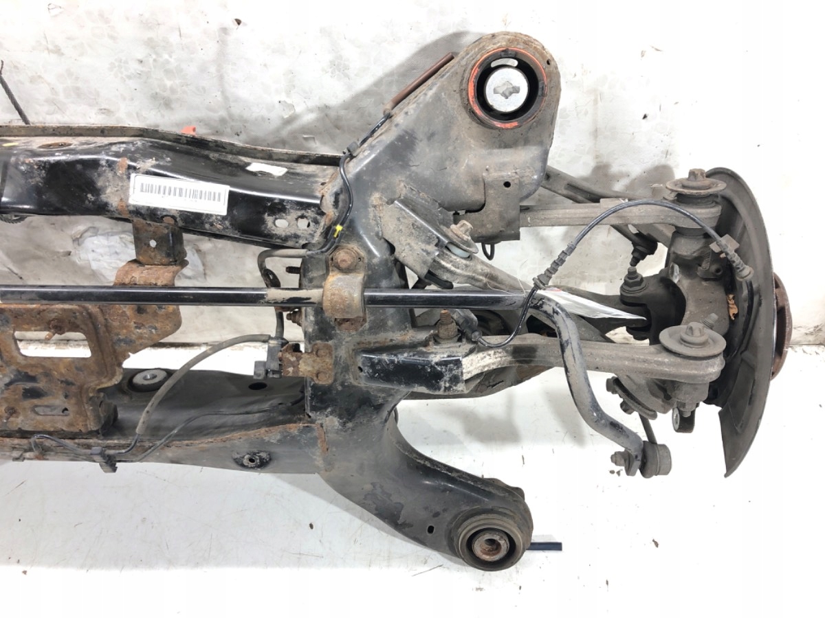 BELKA TYŁ TYLNA OŚ QUATTROPORTE VI 3.0B Wersja Europejska