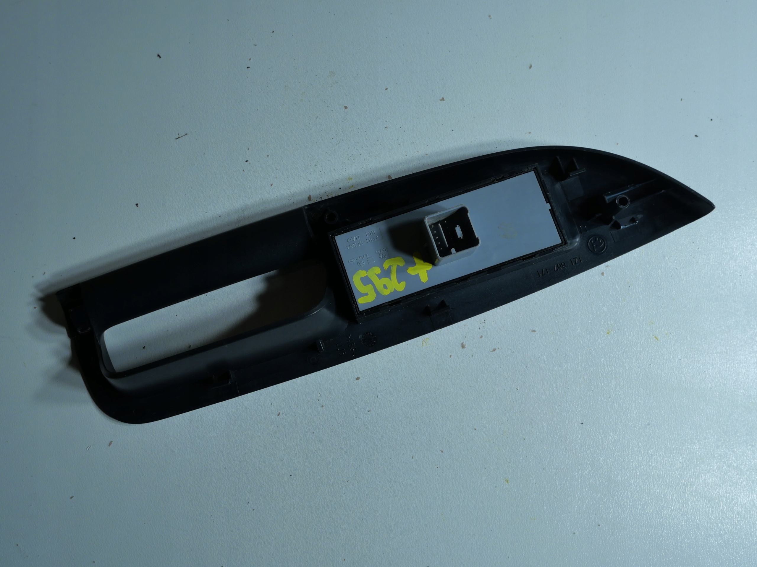 control panel of the window left front 1Z1867171 SKODA OCTAVIA II
