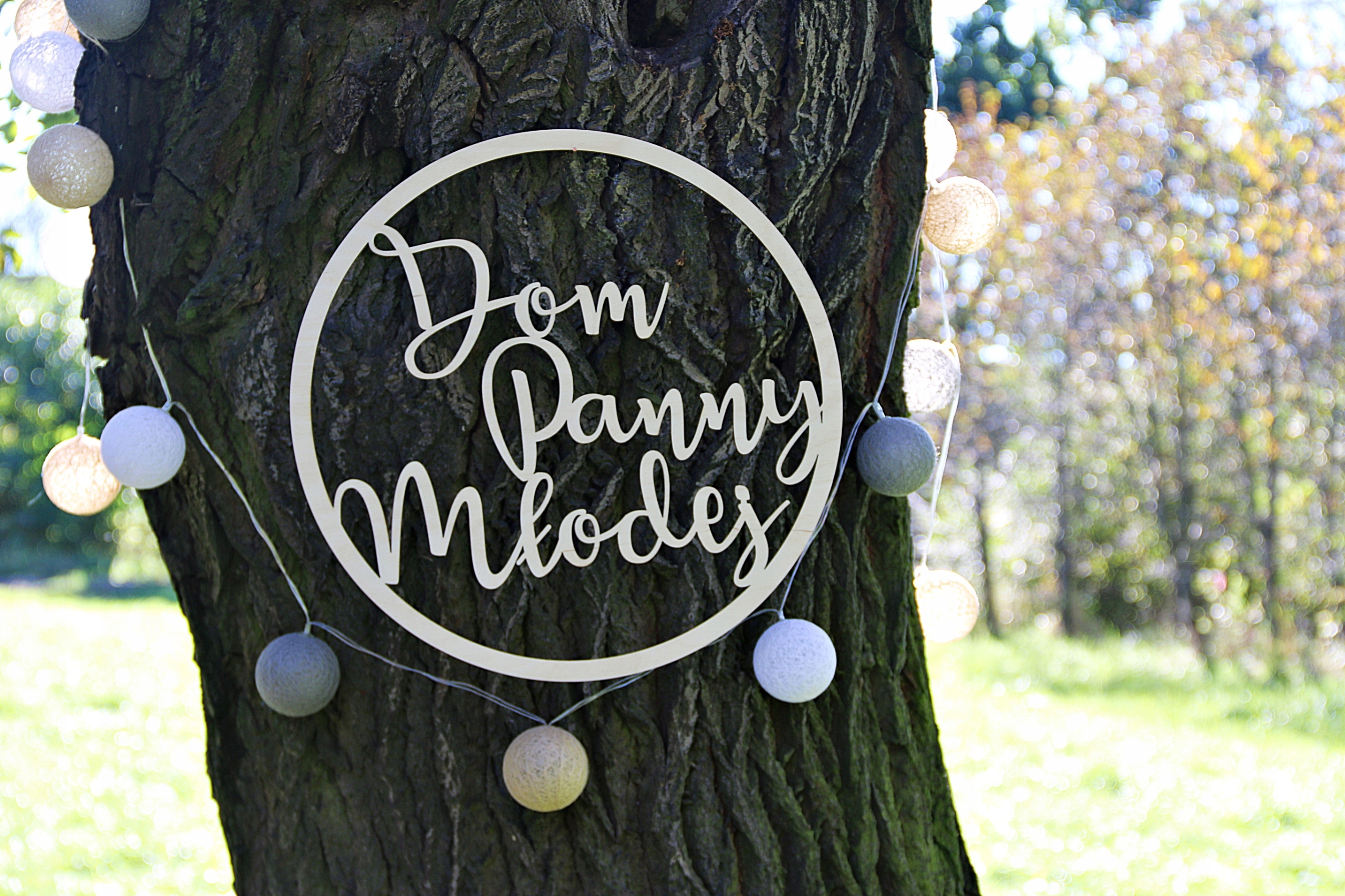 Tablica koło Dom Panny Młodej Pana Młodego komplet Kolor dominujący beże i brązy