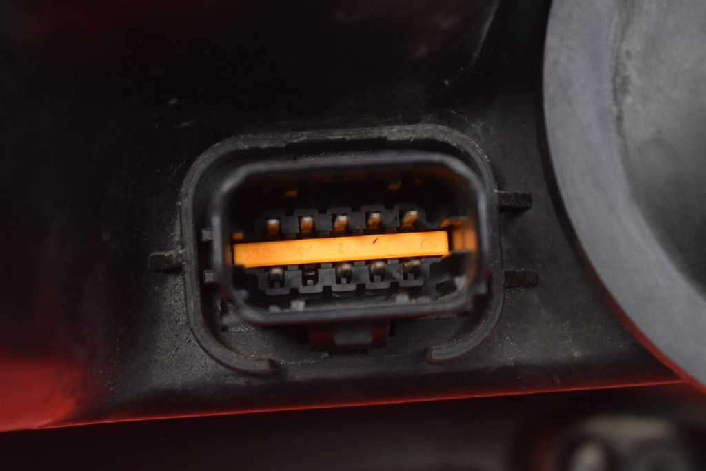 REFLEKTOR left light front EU CITROEN C4 GRAND PICASSO 1 and 06-13