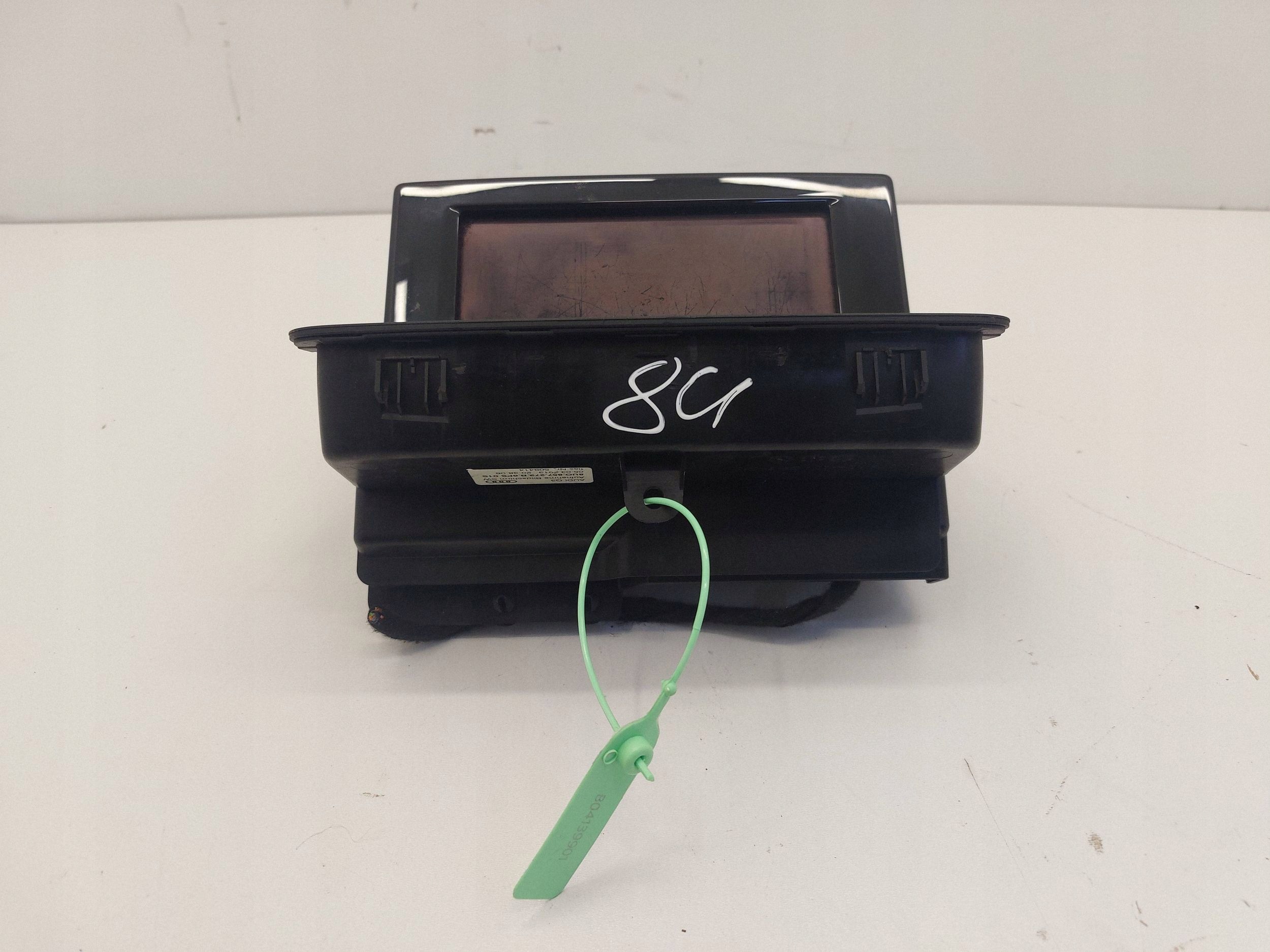 AUDI Q3 8U MONITOR display LOW 8U0857273B