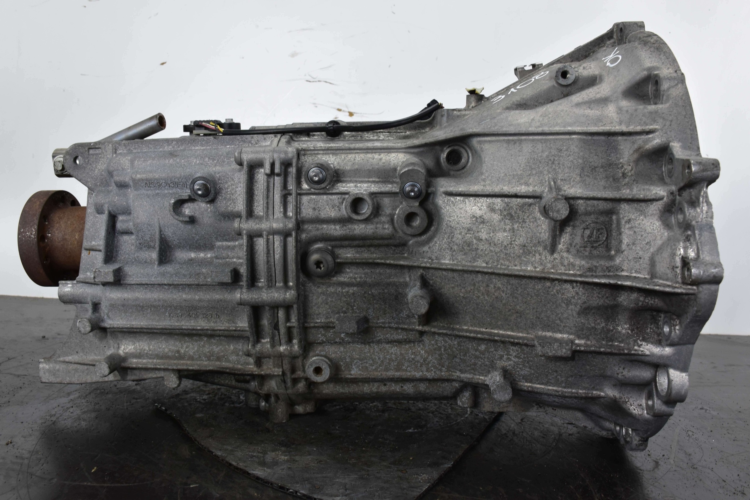 Montaggio supporto scatola cambio manuale JAGUAR XE X760 2.0D 163KM 201200166