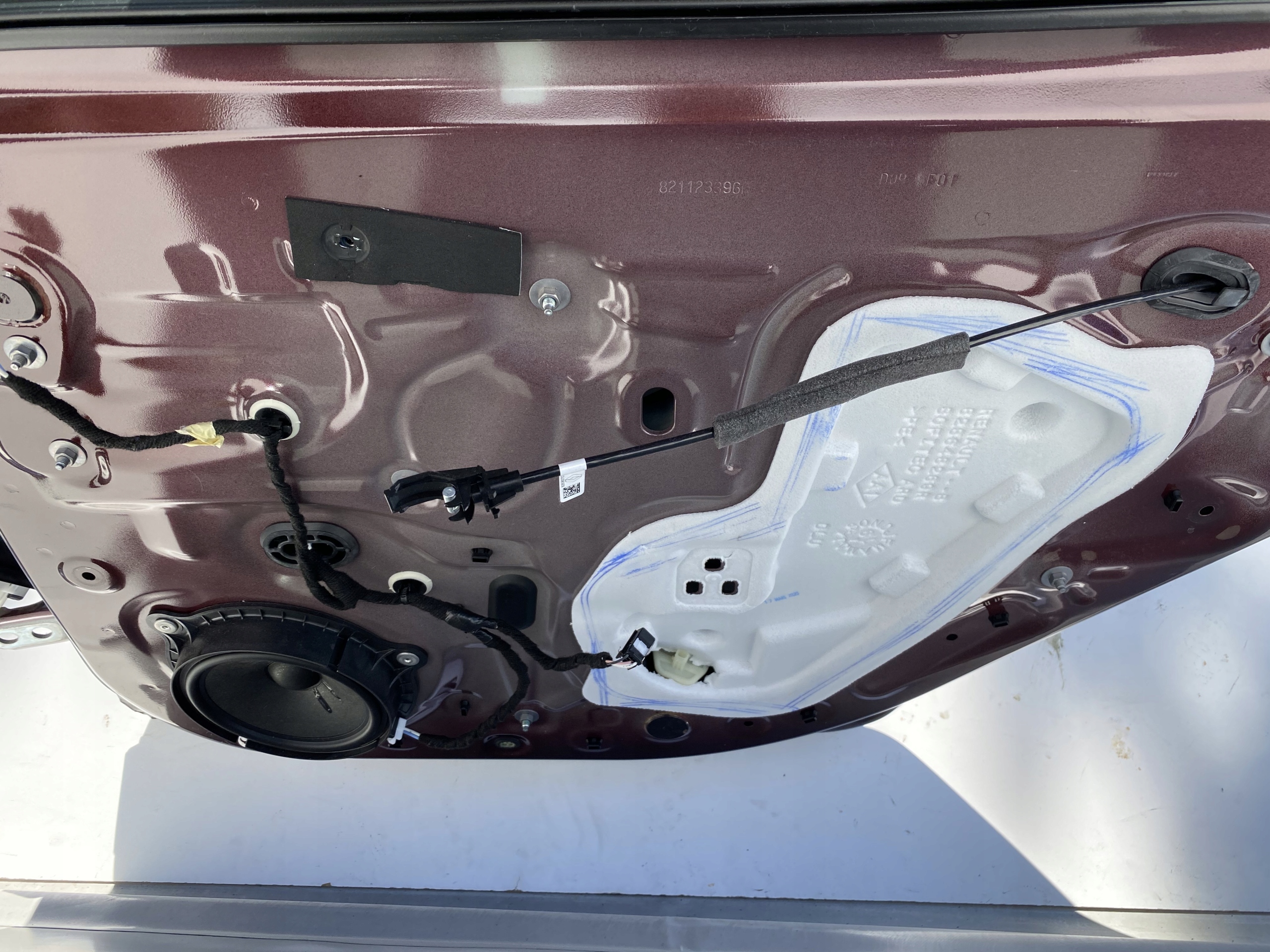 RENAULT TALISMAN SEDAN DOOR REAR. RIGHT TENPN