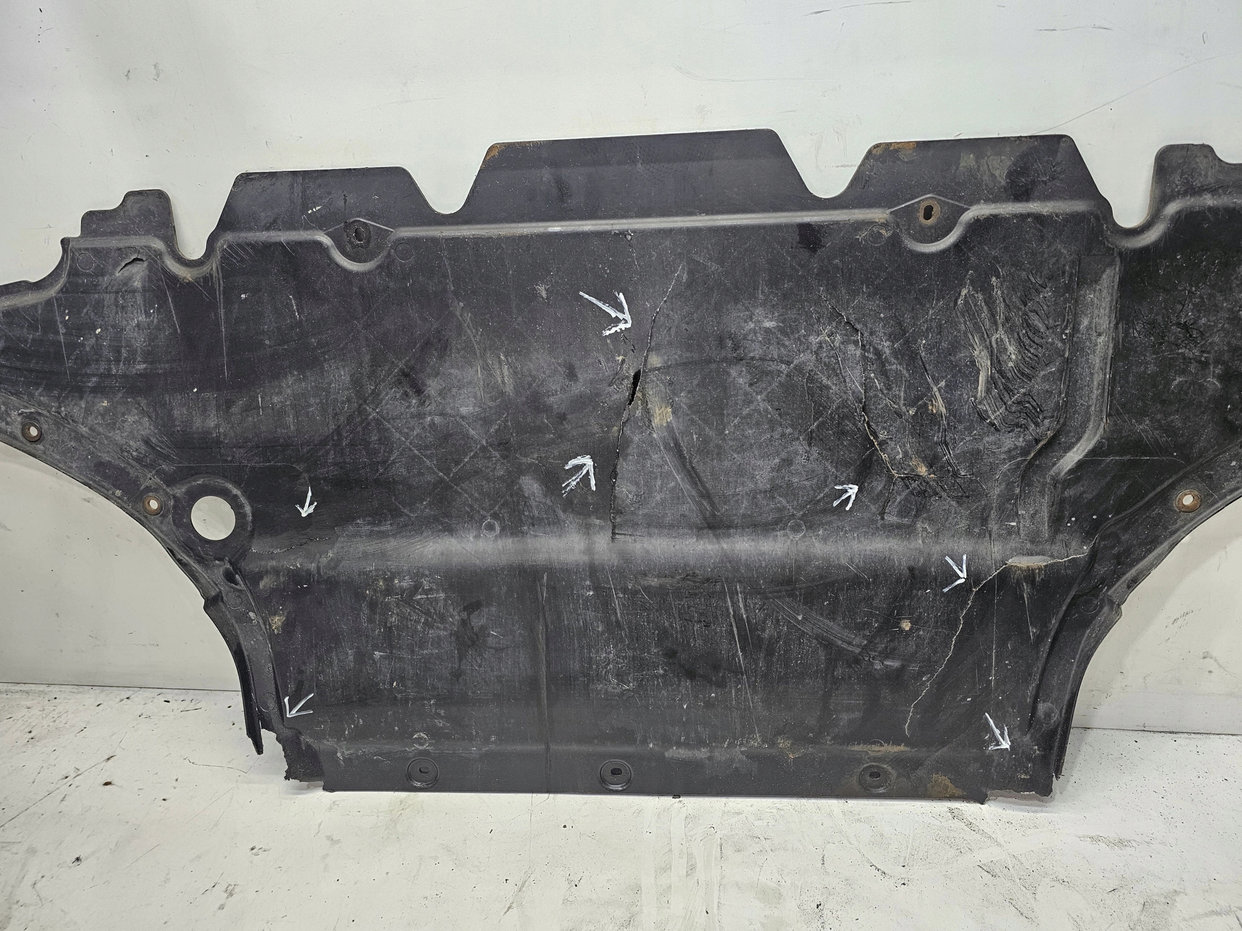 cover below engine cover AUDI A4 B8 A5 8K0863821S