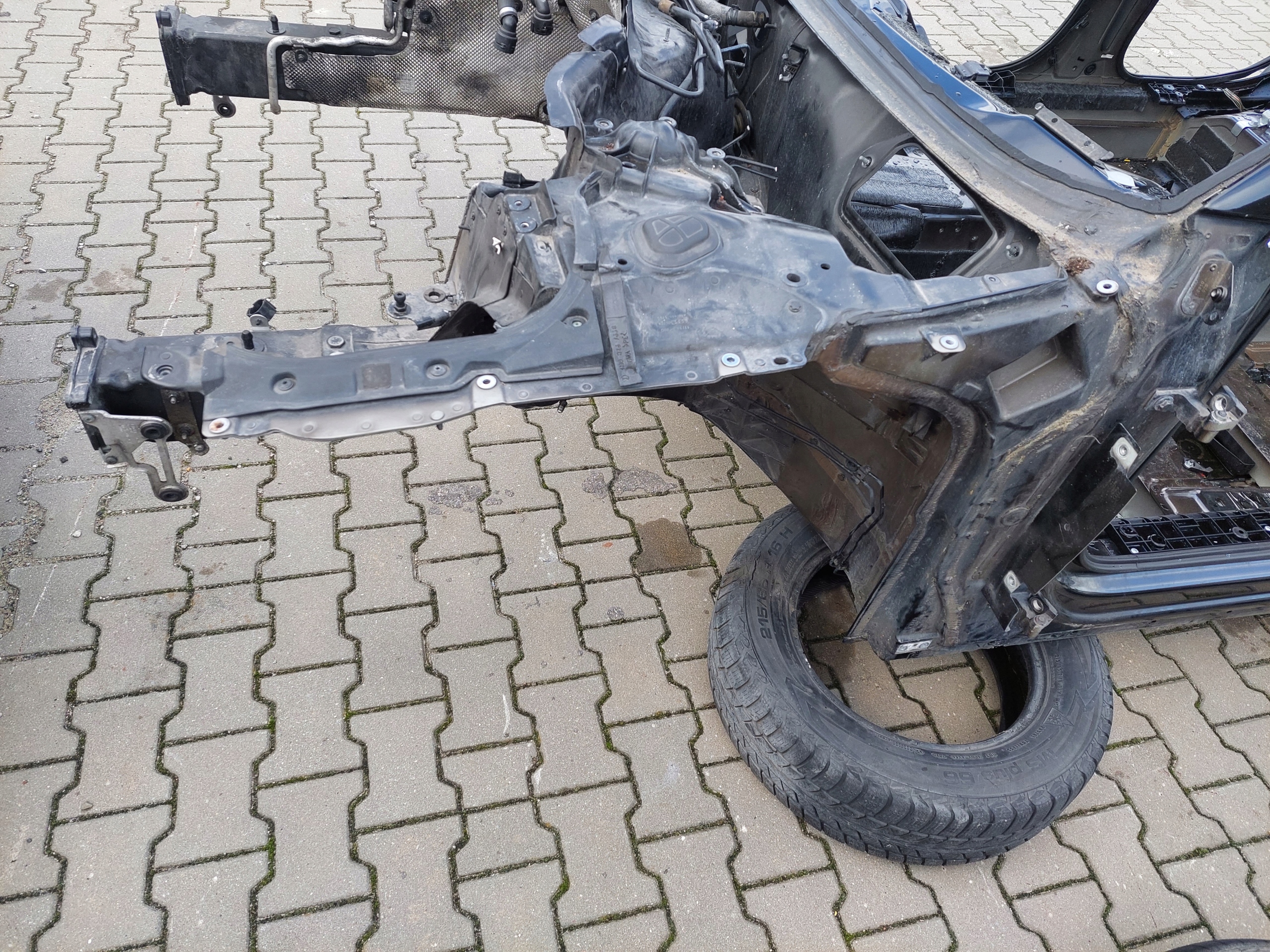 PODLUZNICA CWIARTKA PRZOD PRAWA LEWA AUDI A8 D4 LY8X