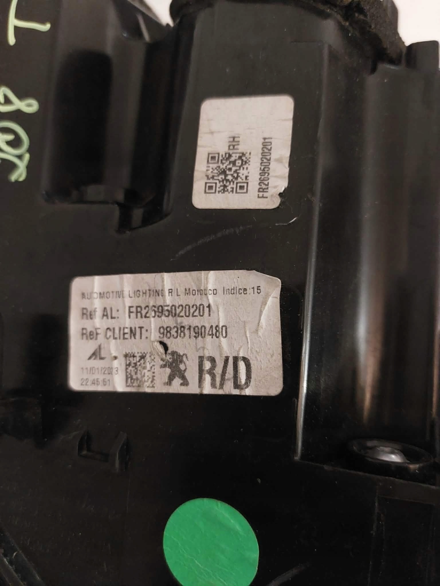 light left rear part PEUGEOT 2008 II 9838190480