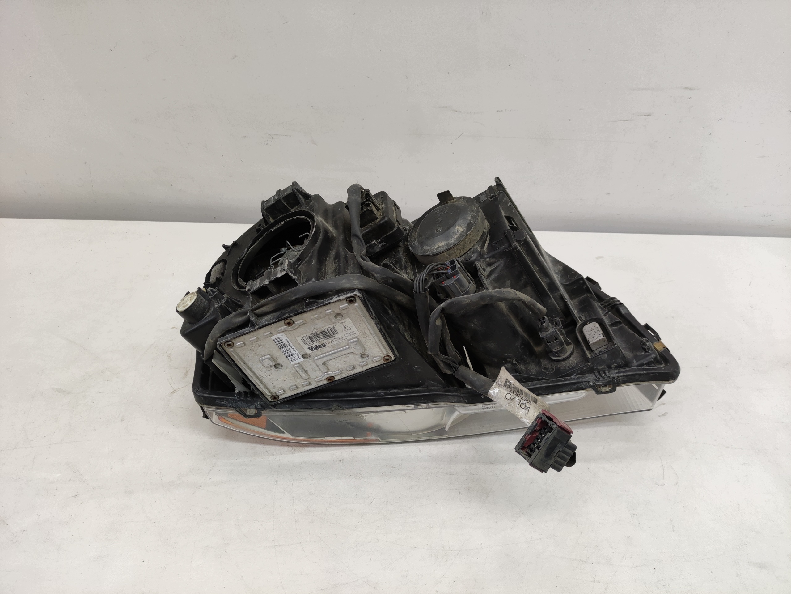 VOLVO XC90 02- XENON light REFLEKTOR left front original EUROPA