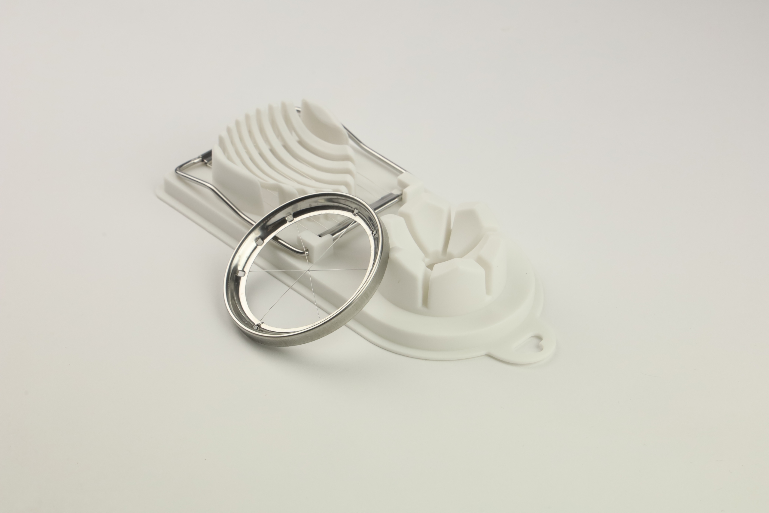 KRAJALNICA RĘCZNA SIEKACZ DO JAJEK PLASTIKOWA DO KROJENIA