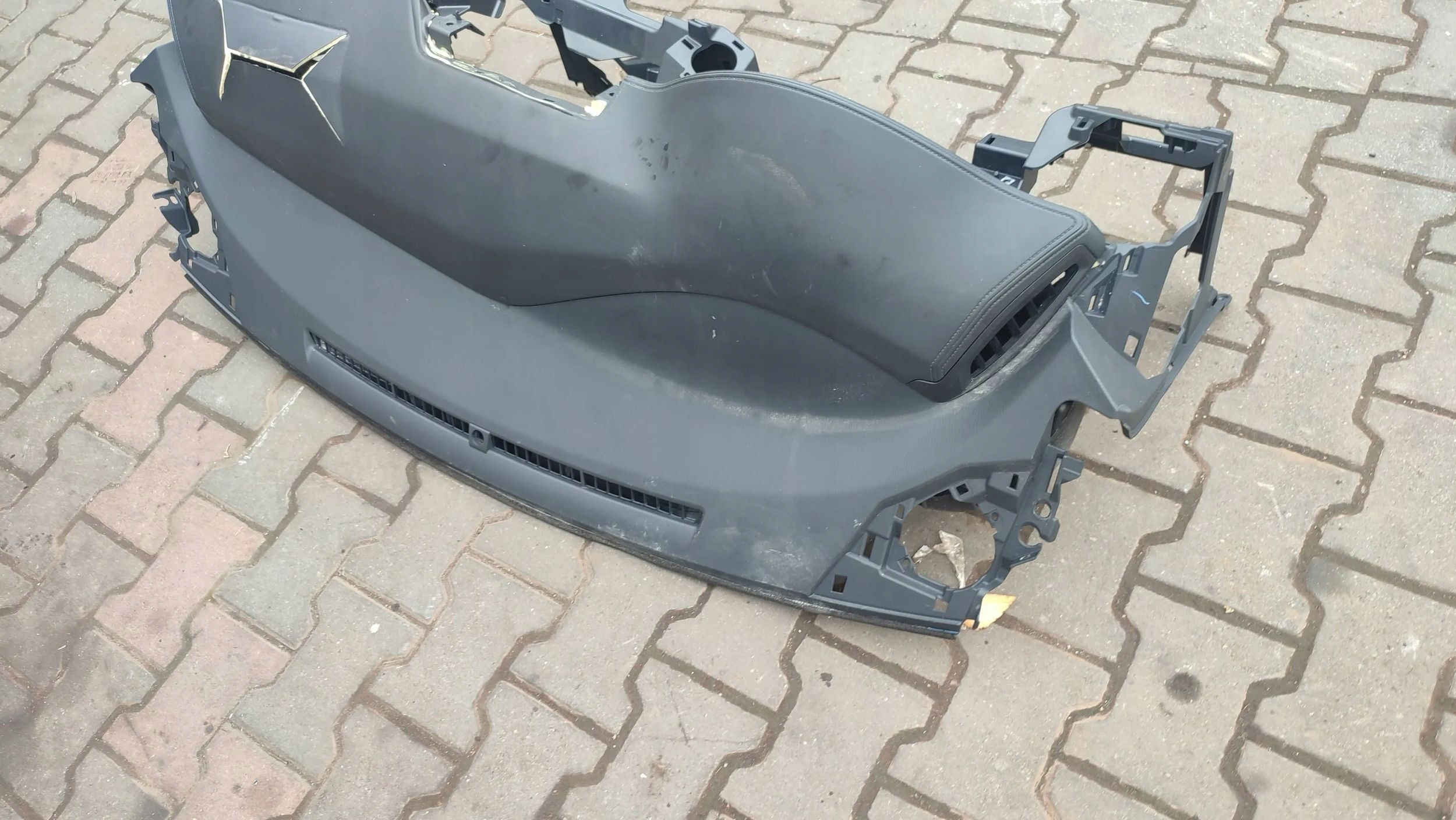 Toyota C-HR and 2019 dashboard instrument panel
