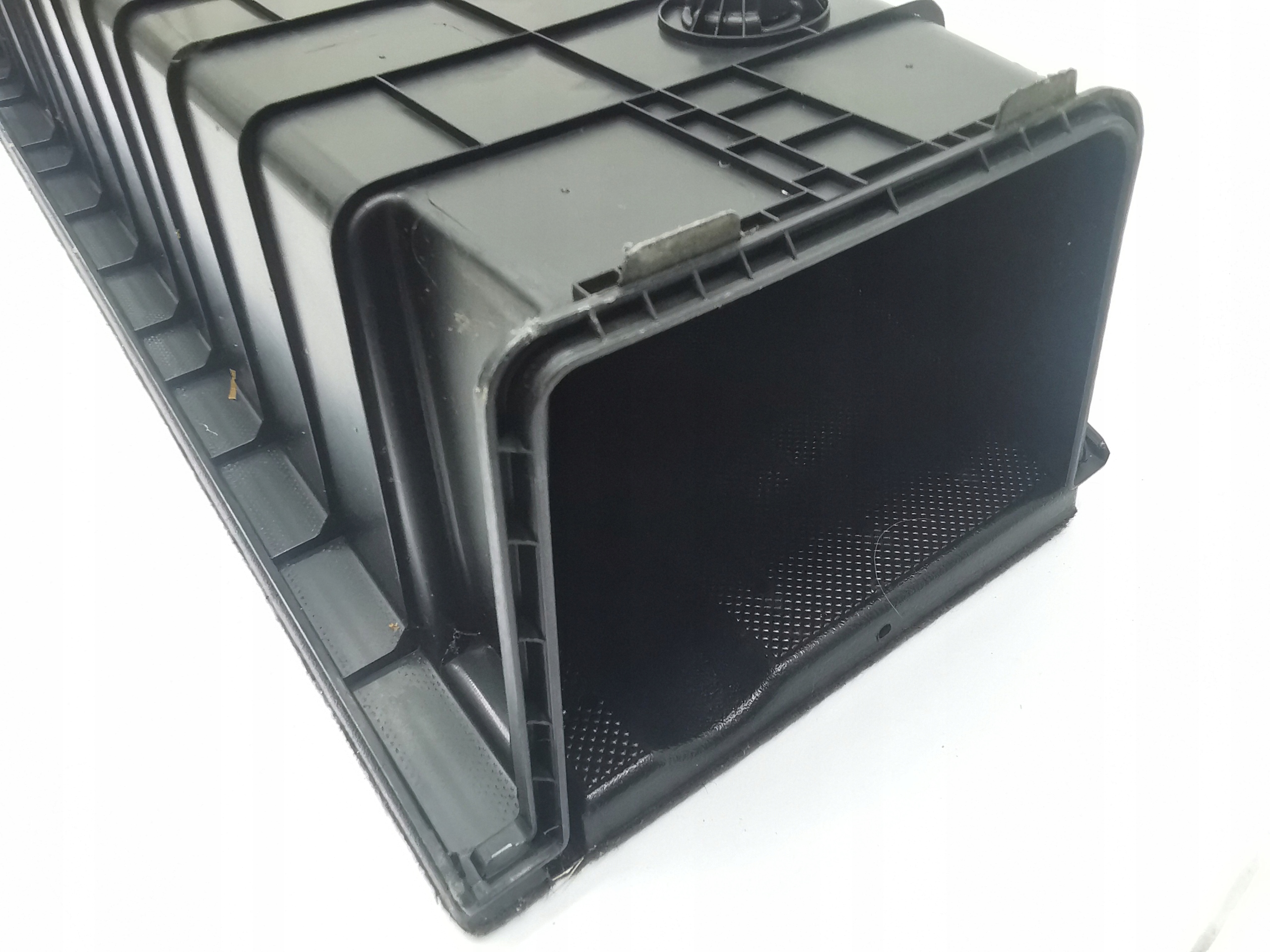 passenger compartment floor boot KIA CARENS IV 85715-A4500