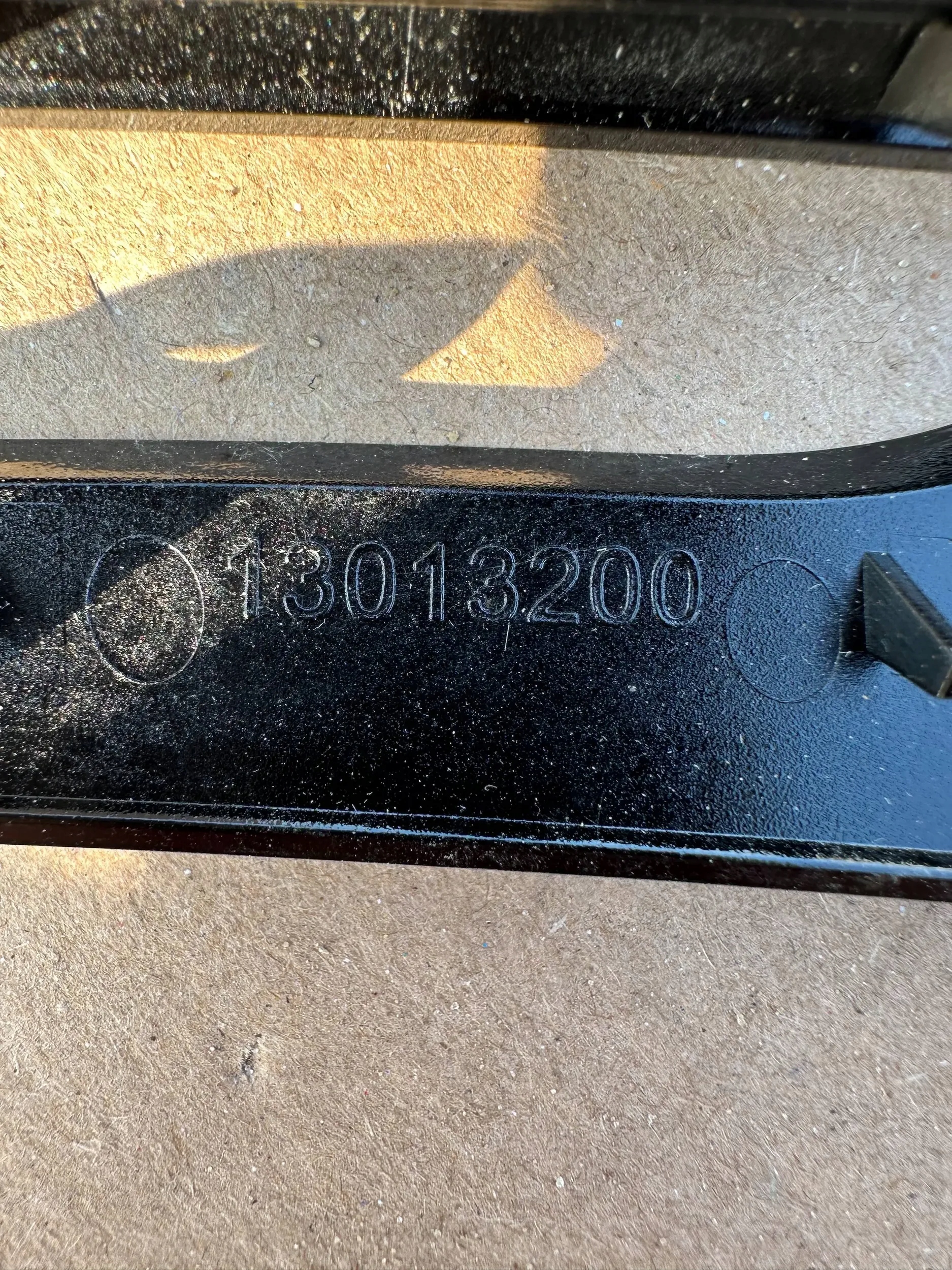 RENAULT ESPACE V 5 OBUDOWA LUSTERKA RAMKA LEWA 13013200 Typ samochodu Samochody osobowe