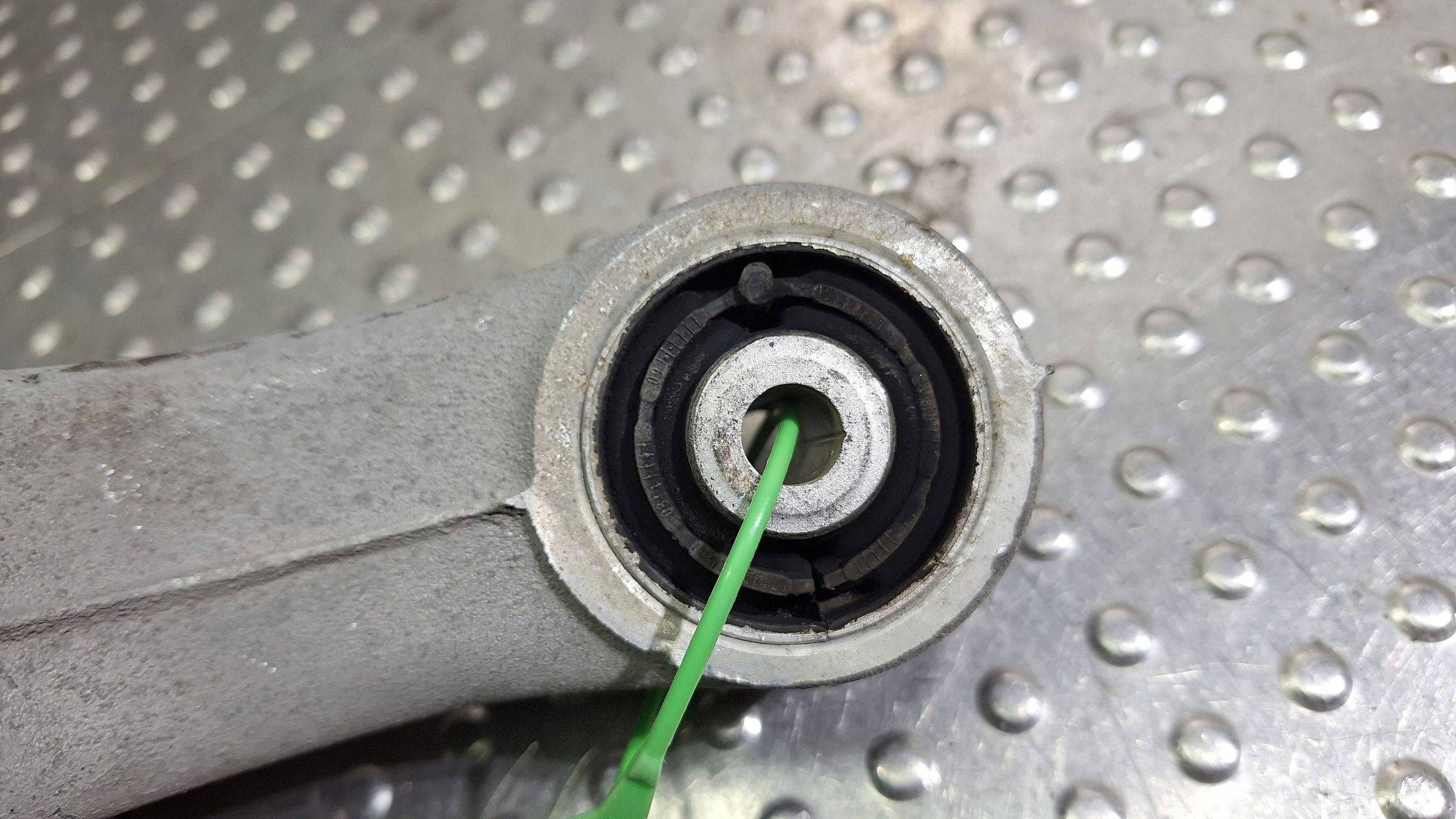 Querlenker Achsträgers links heck 8K0505311J AUDI A4 B8 A5 8T Original