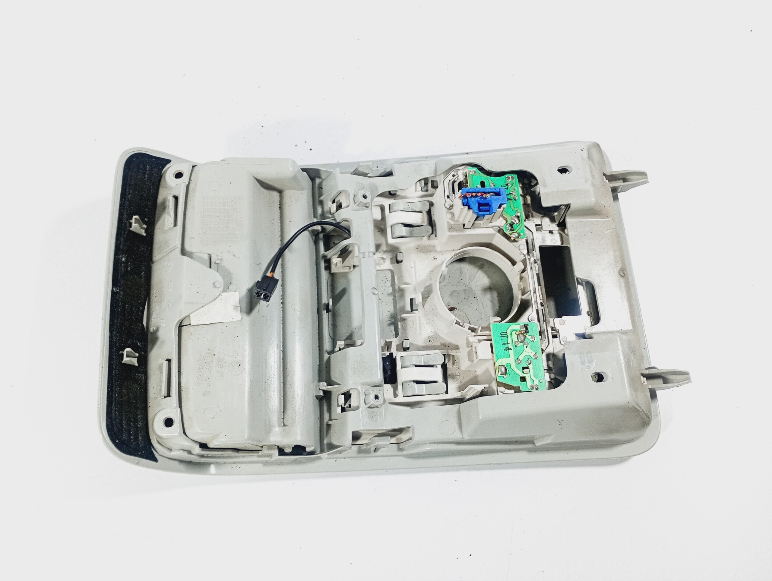 éclairage cabine feu interne OE 3C0867489C VW Passat B6 05-10
