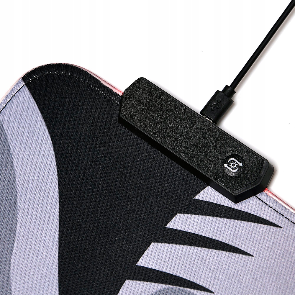 PODŚWIETLANA PODKŁADKA POD MYSZ GAMINGOWA LED DUŻA Grubość produktu 0.4 cm