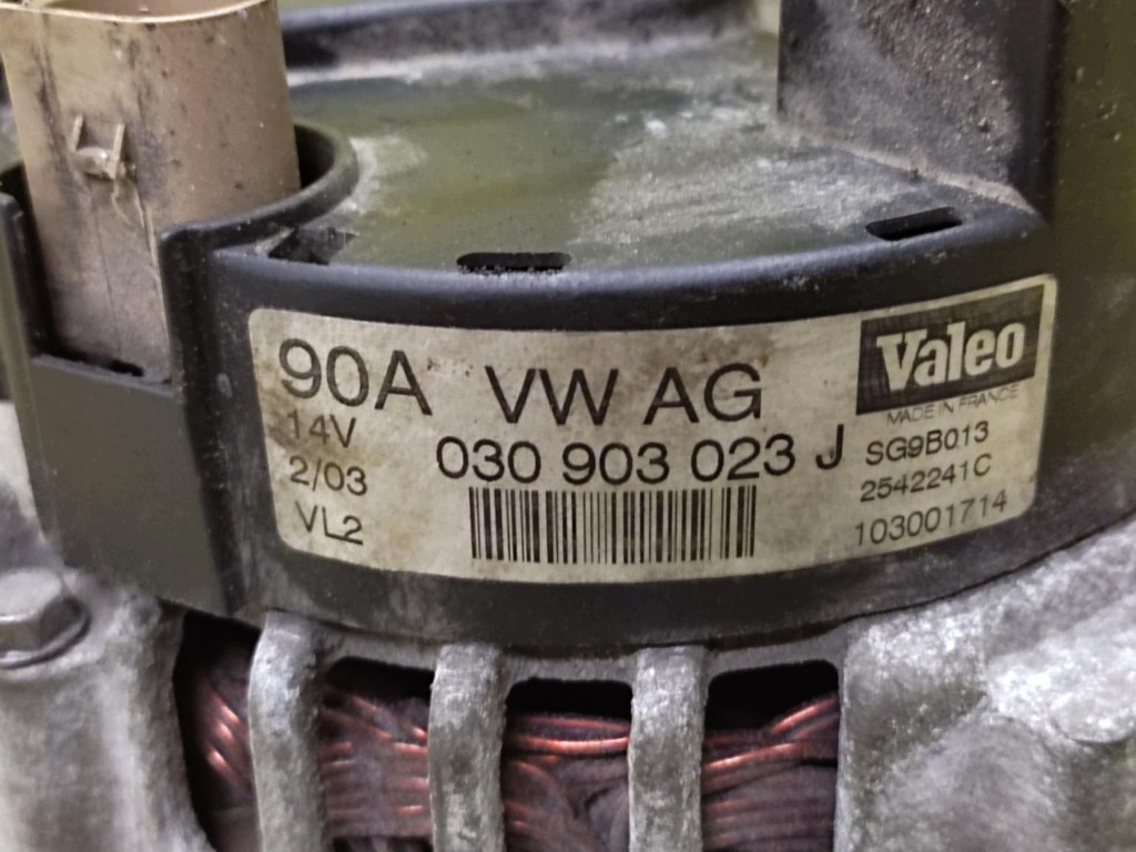 SKODA OCTAVIA e 1.6 alternatore 030903023J