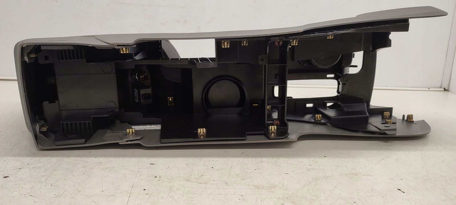 bracciolo tunel Chevrolet Malibu 2,5 automat