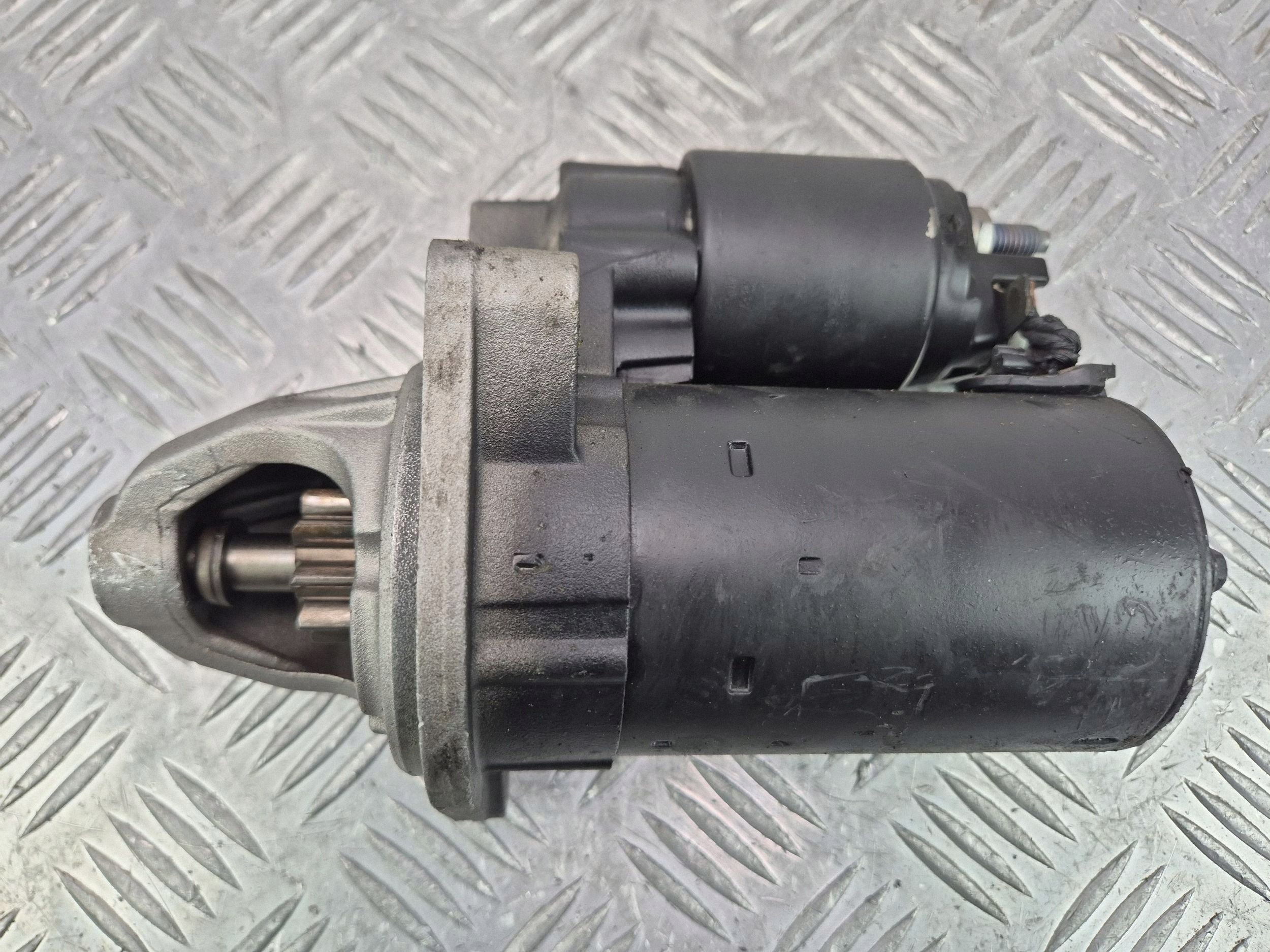 BMW 6 E63 E64 630i 3.0 startér 2354701 N52B30AF