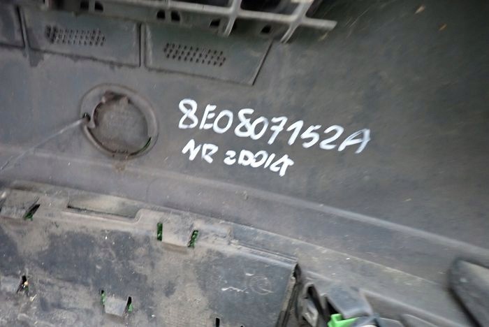AUDI A4 B7 04-08 Frontstoßstange vorne