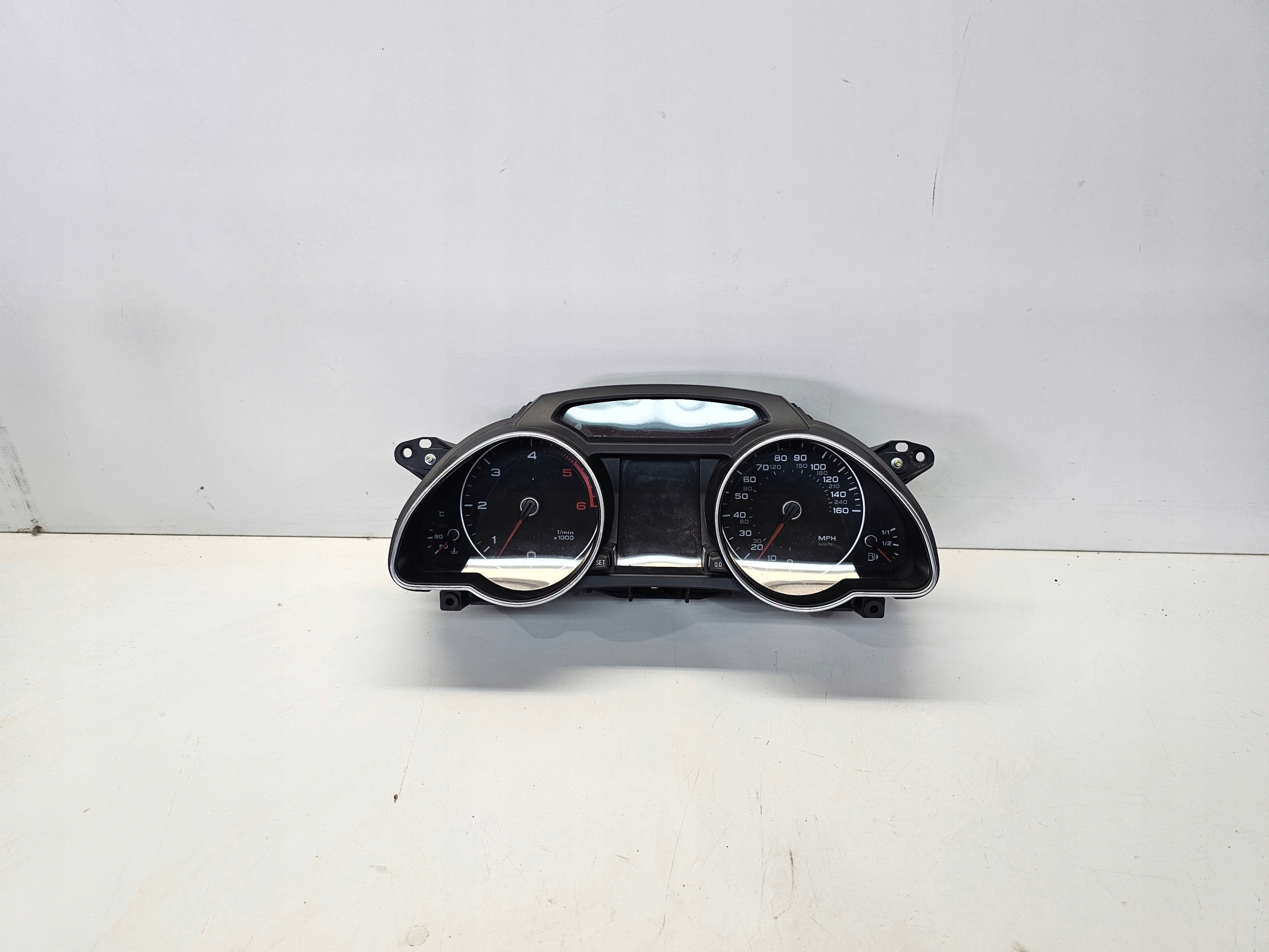 dials dials AUDI A5 8T 2.0 TDI 8T0920982F UK