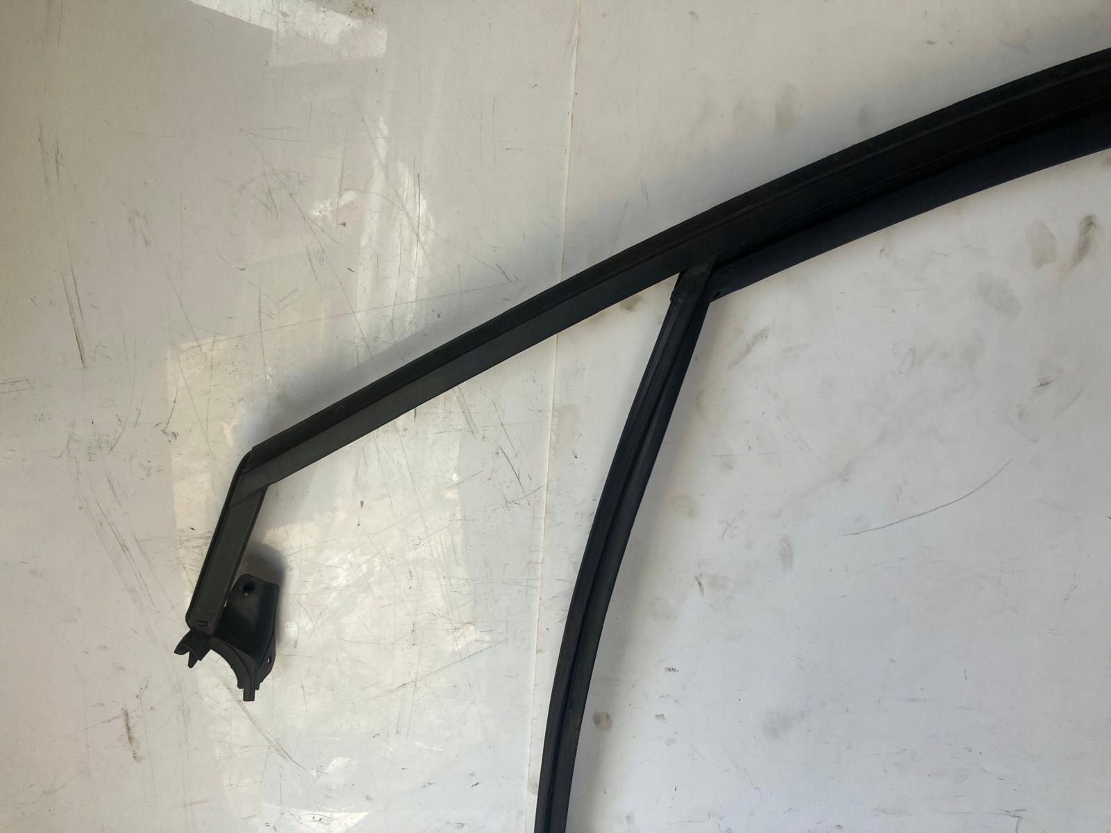 frame gasket door left front RENAULT CLIO V 803313809R