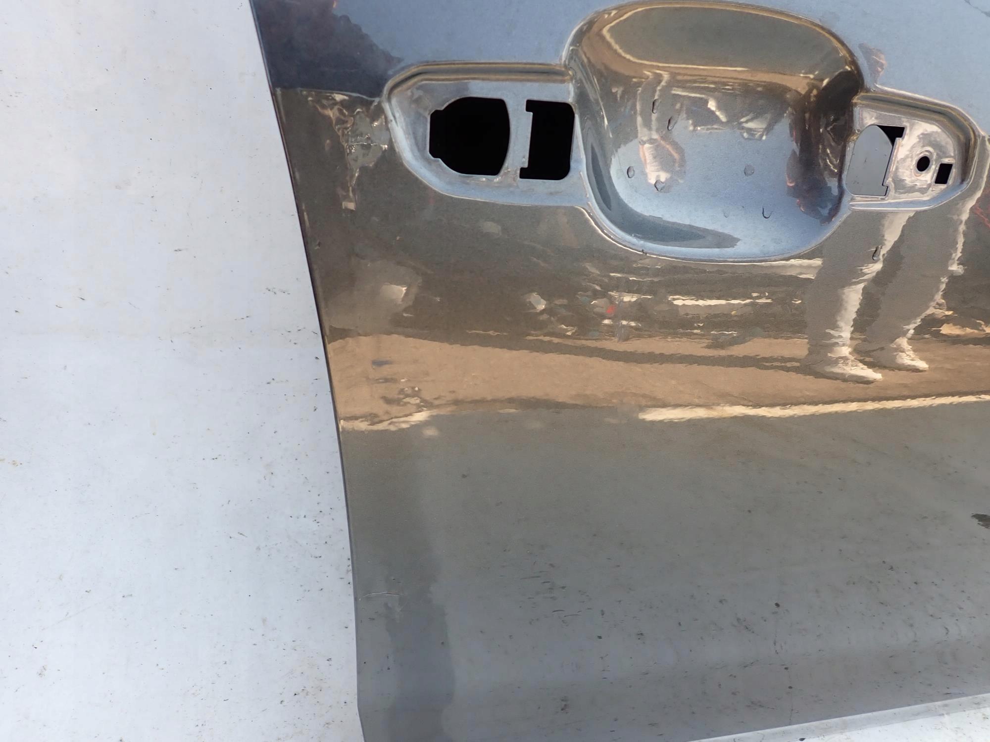 AUDI A4 B9 LIFT 19-23 dveře předek přední pravé