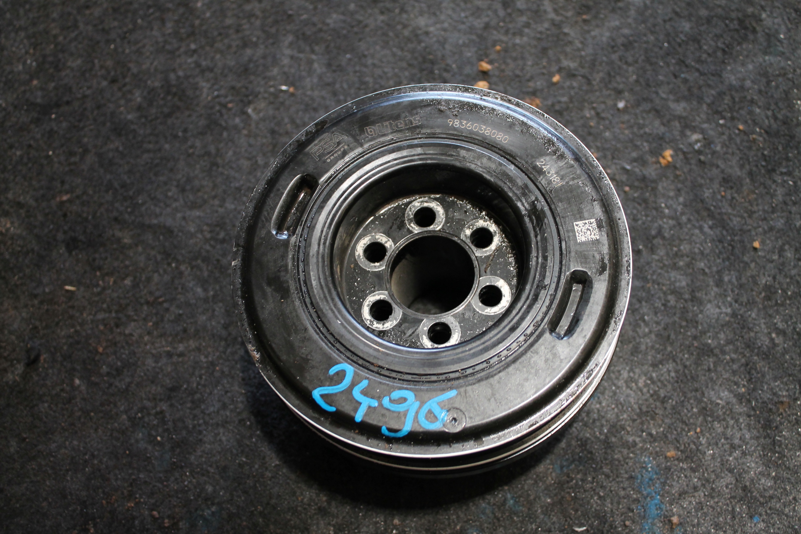 2496. pulley PEUGEOT 9836038080