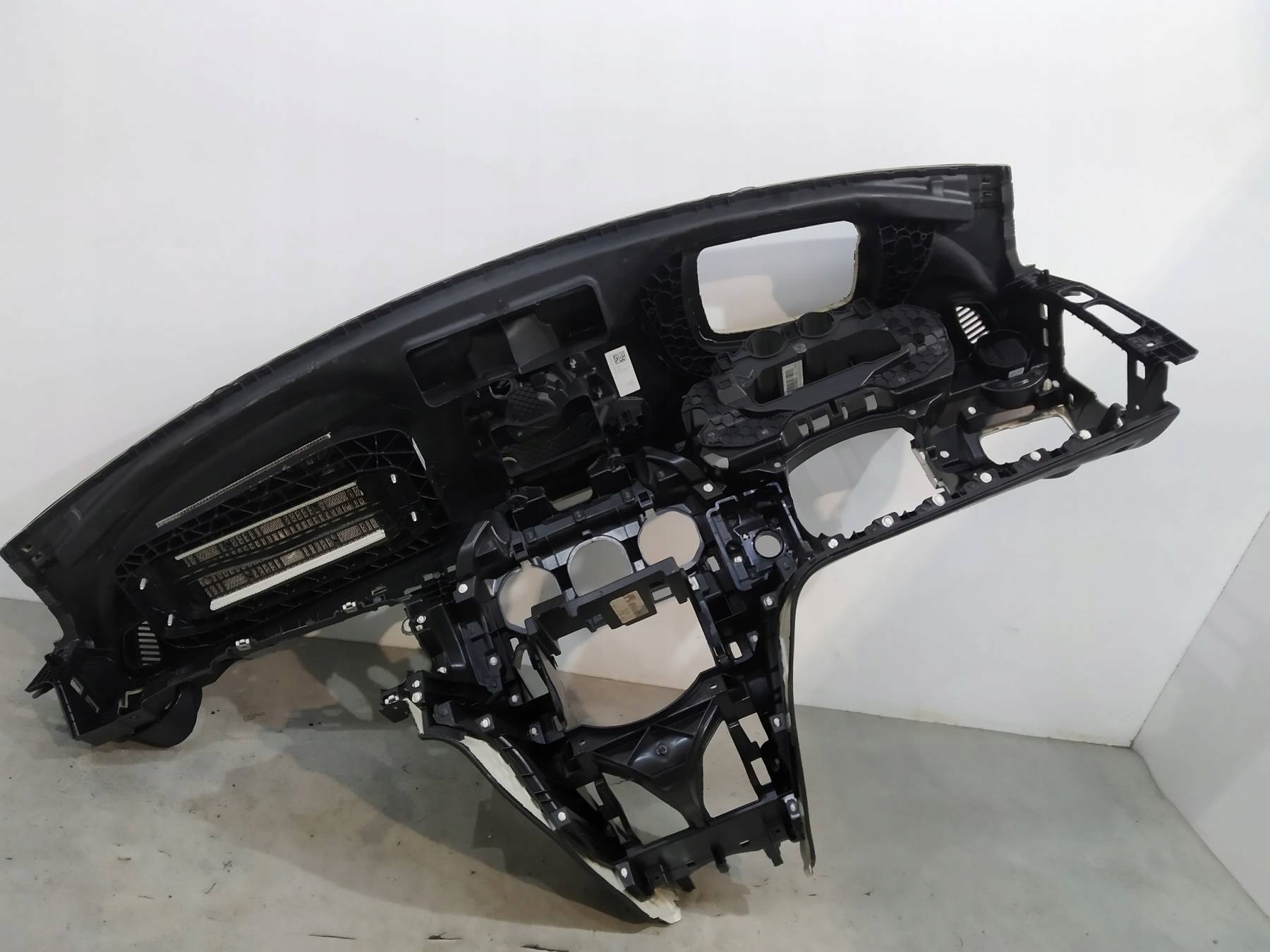 dashboard instrument panel cockpit PULPIT EU Mercedes-Benz C-klasa IV (2014- ) W205
