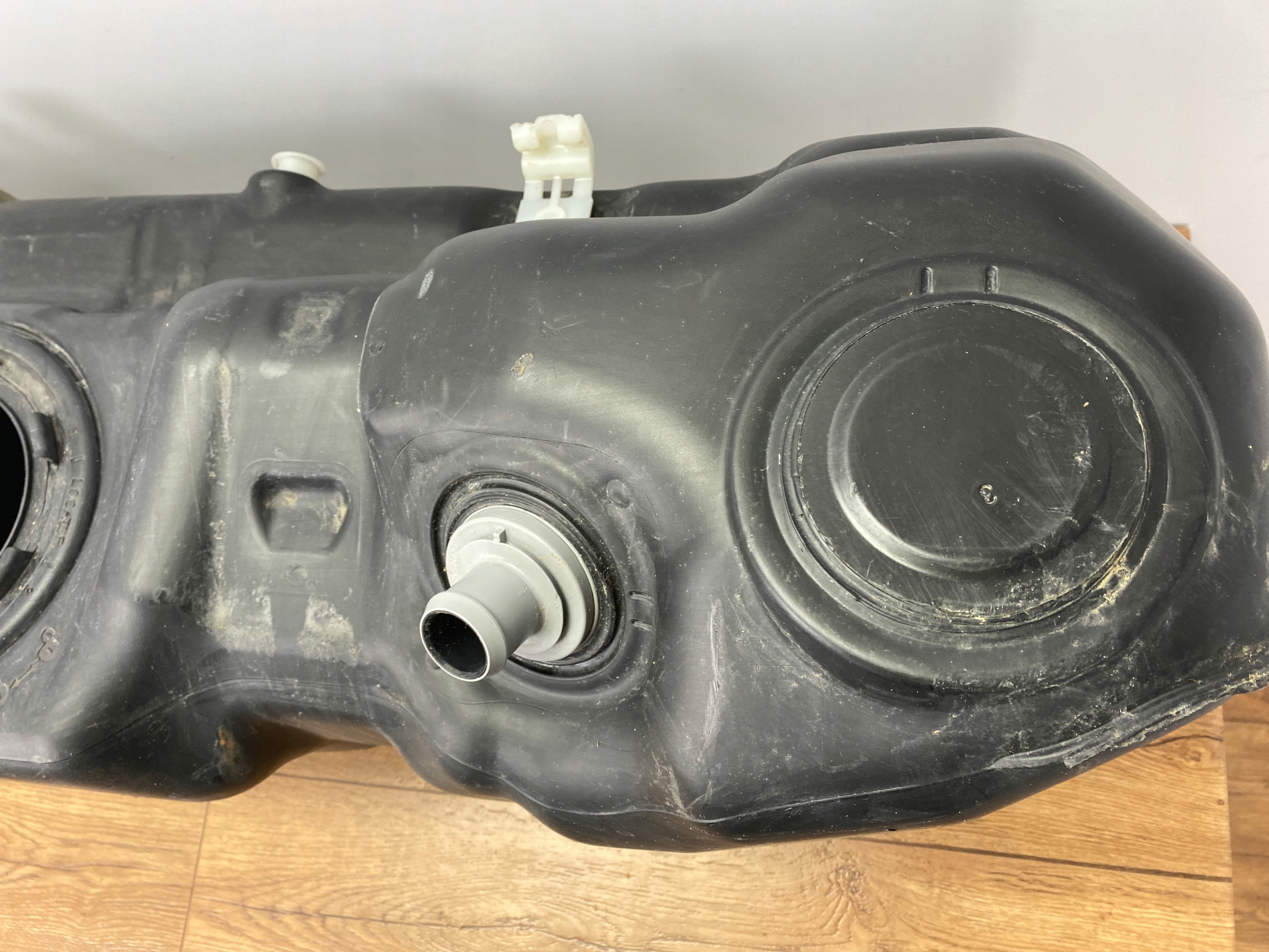 spremnik rezervoar goriva Dodge Ram 1500 2019+ USA