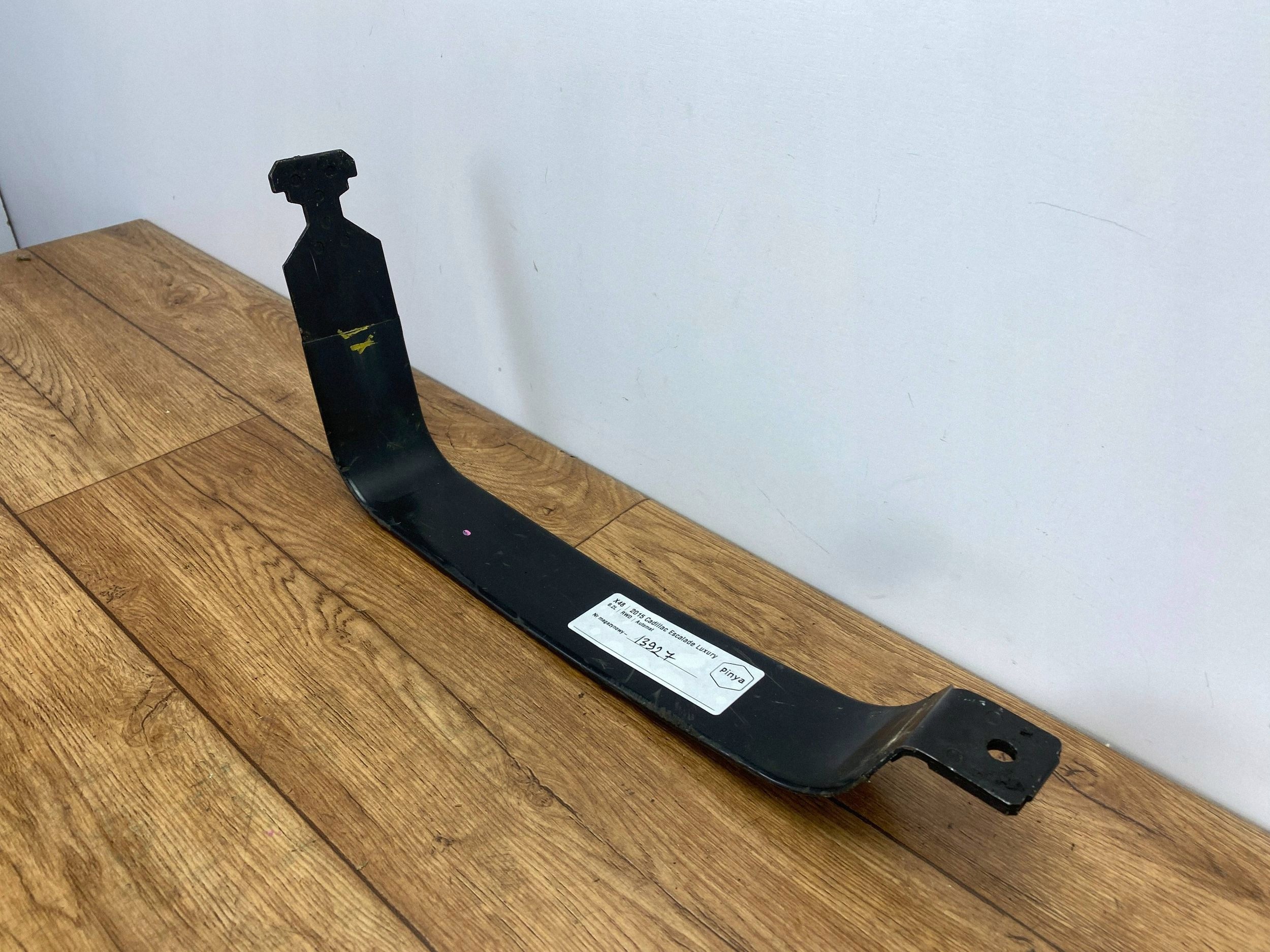 Support plaque Réservoir Carburant Cadillac Escalade IV 2015+