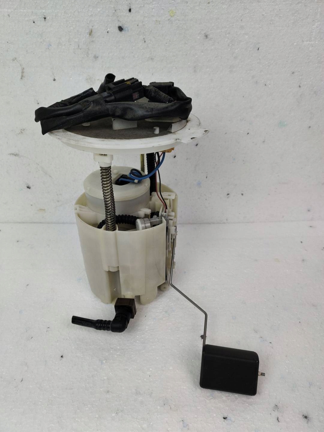 feed pump Mazda CX-9 facelift 2010