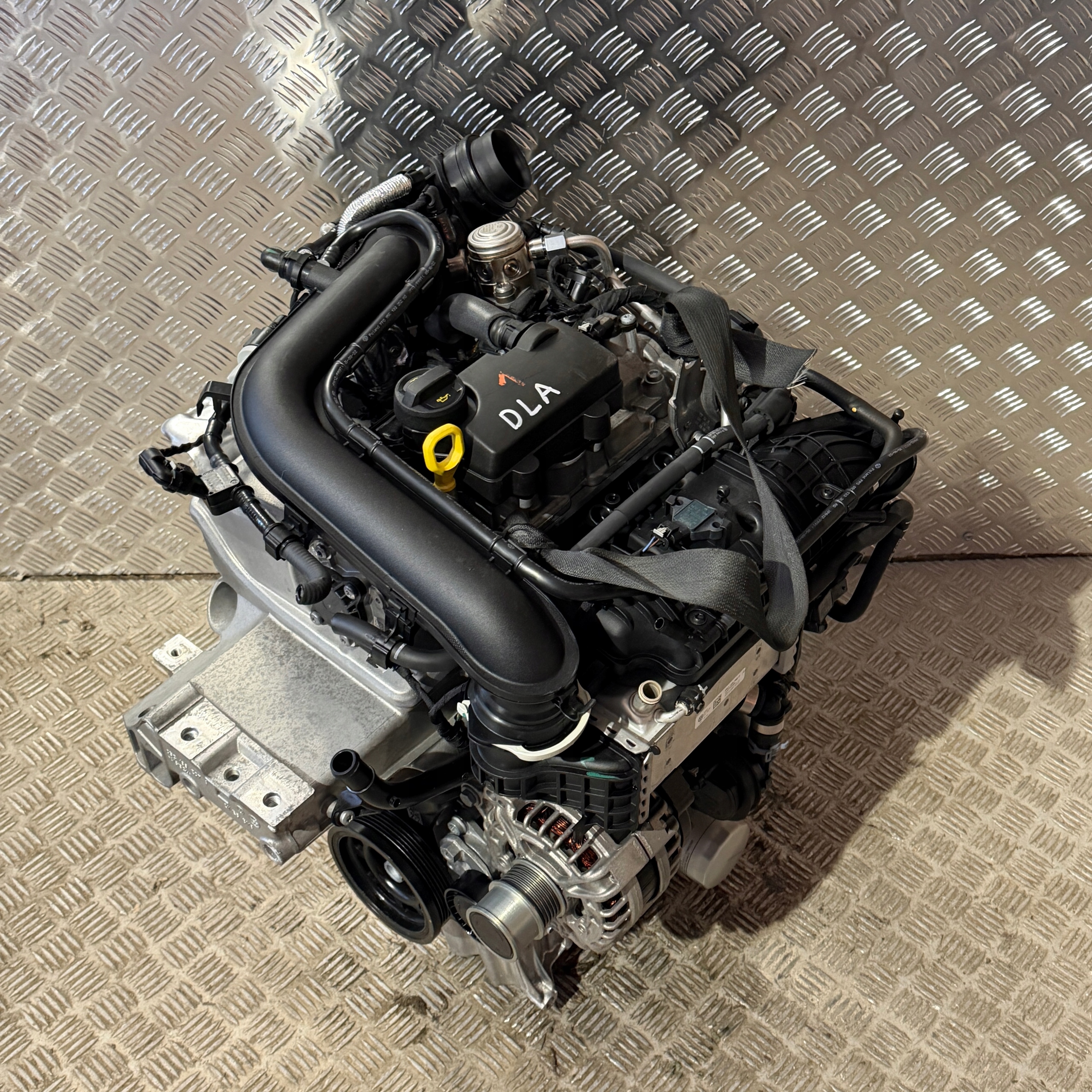 engine ENGINE MOTOR complete " DLA " VW SKODA SEAT VW 1.0 TSI SYMBOL DLA