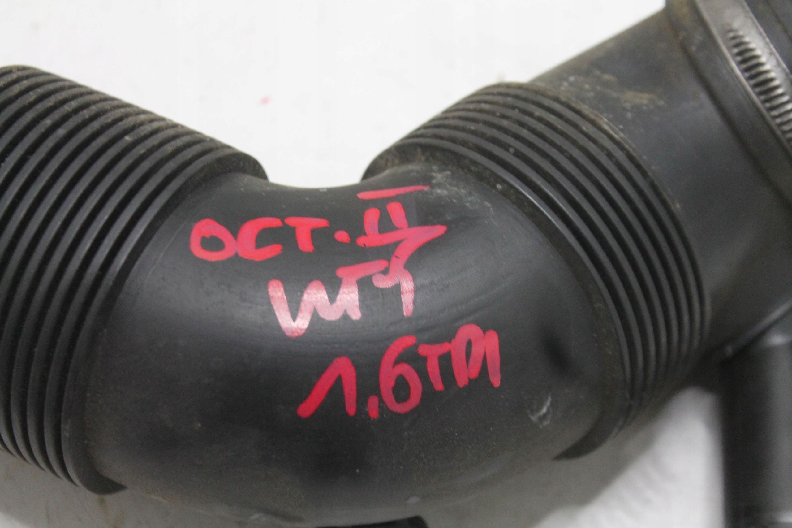 pipe air hose 3C0129654M VW JETTA 5C 1.6 TDI 10-14