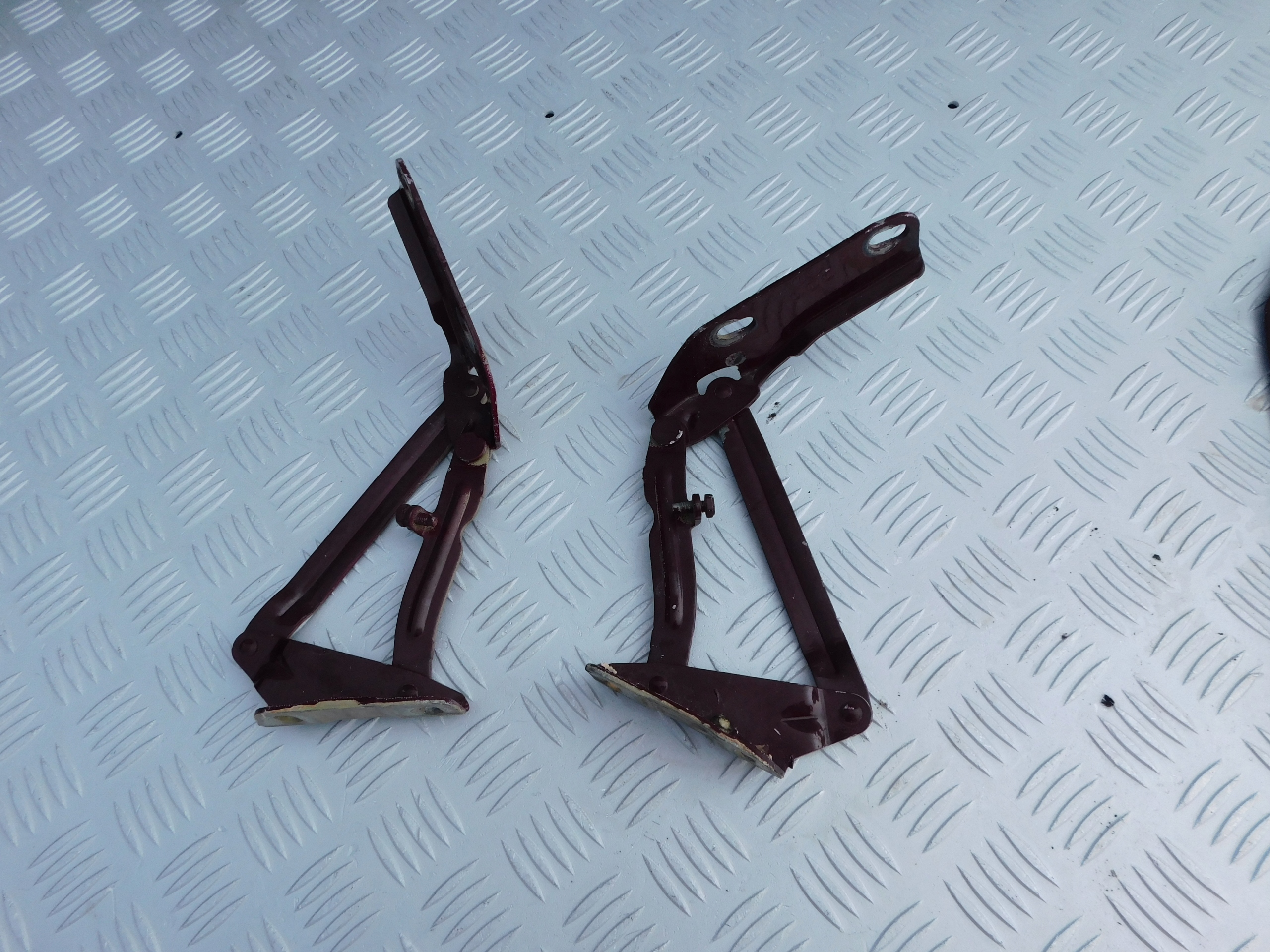 Mercedes Sprinter 906 VW Crafter hinge bonnet hinges 2 szt 06-17r