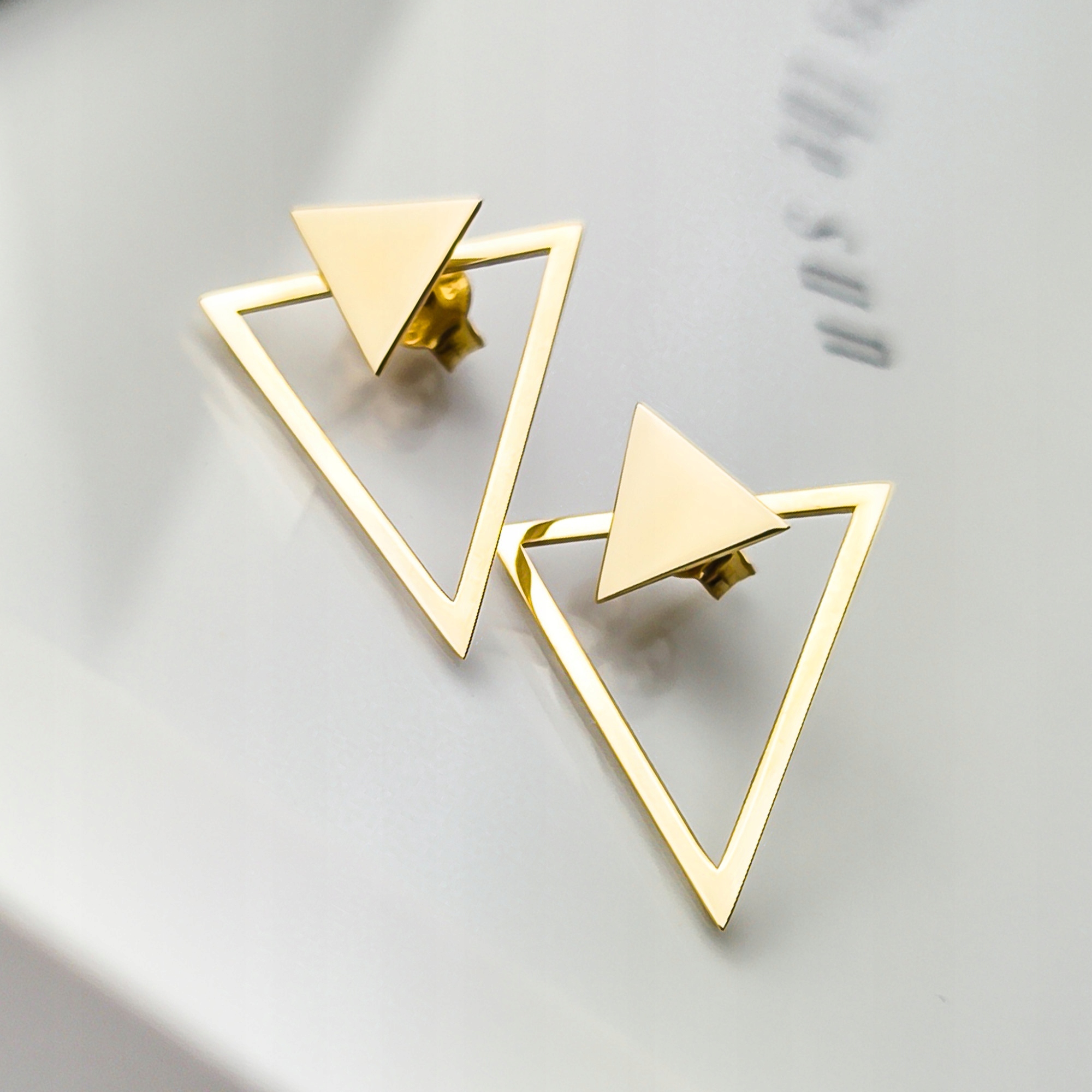 Zlaté náušnice trojúhelníky pr.585