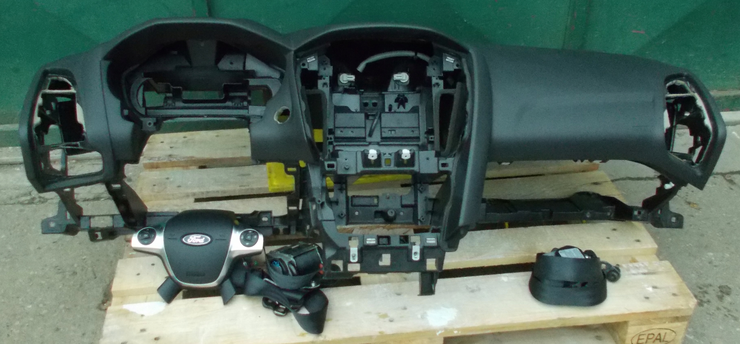 FORD FOCUS MK3 dashboard console airbag tension belts EU ORYG