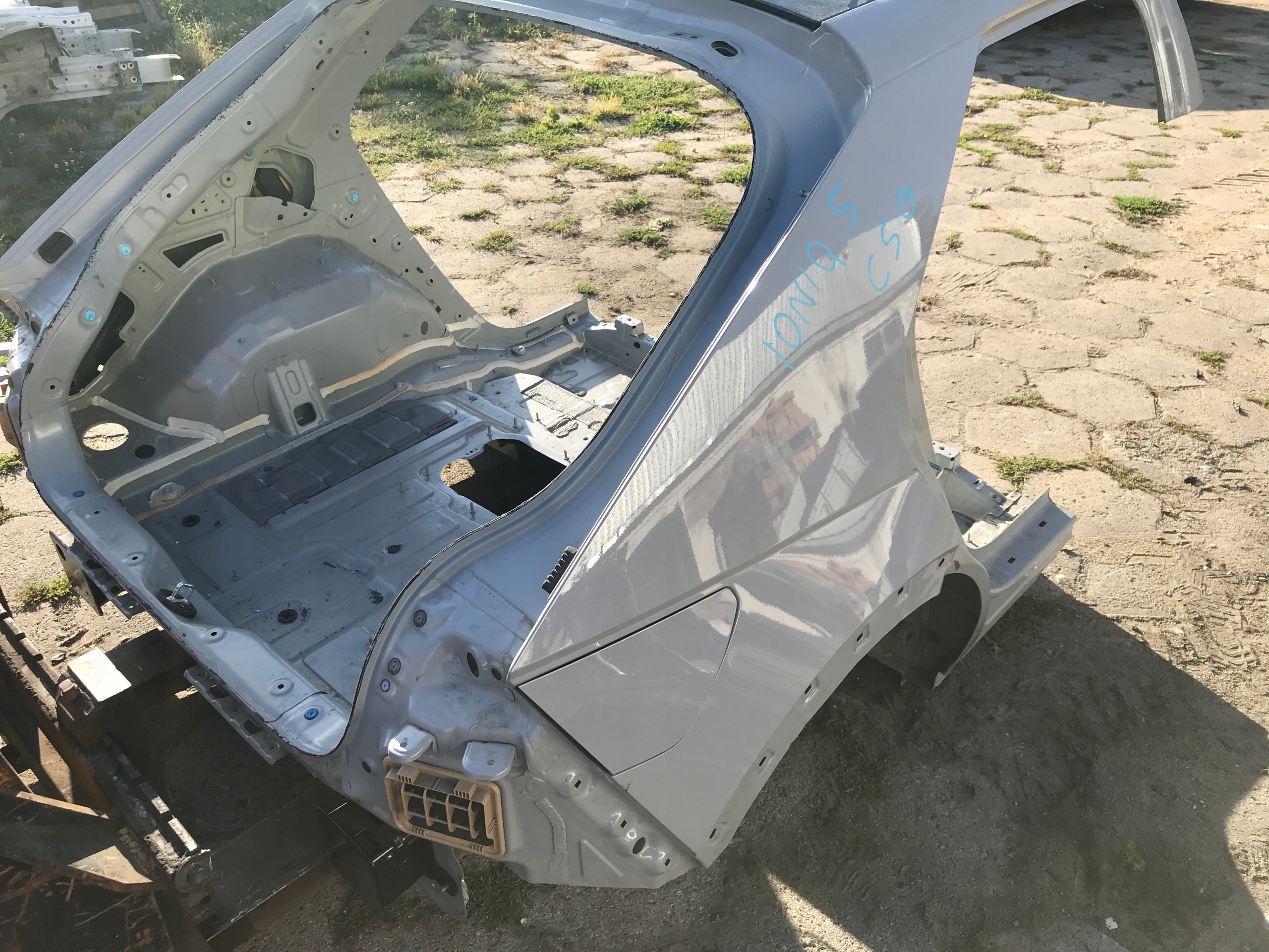 HYUNDAI IONIQ 5 ĆWIARTKA LEWA PRAWA BŁOTNIK TYŁ DUPA DACH PANORAMA Numer katalogowy części HYUNDAI IONIQ 5 ĆWIARTKA LEWA PRAWA BŁOTNIK TYŁ DUPA DACH PANORAMA